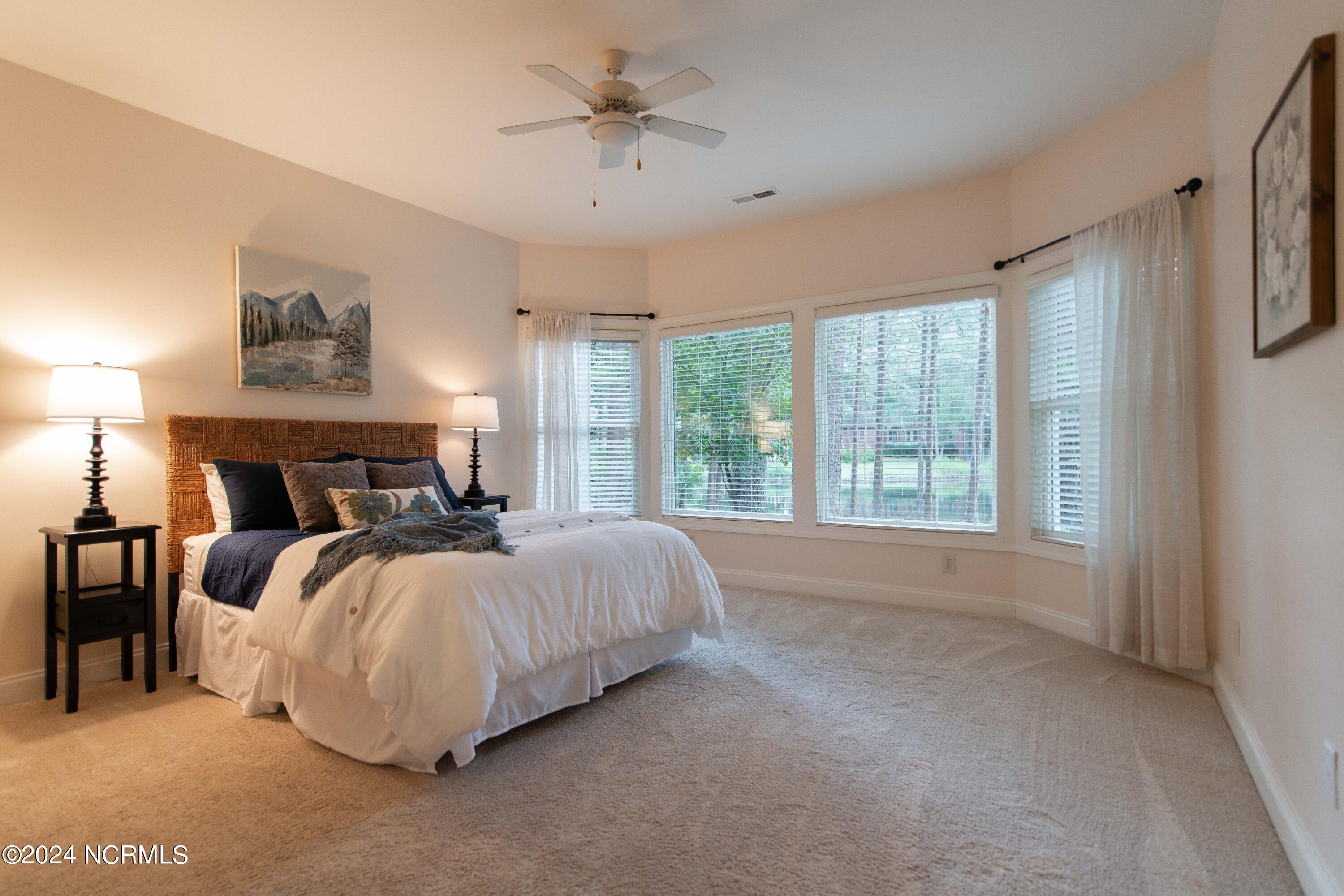 32 Loch Lomond Court