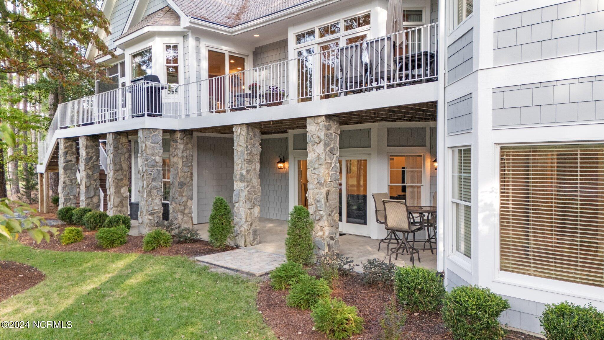 32 Loch Lomond Court