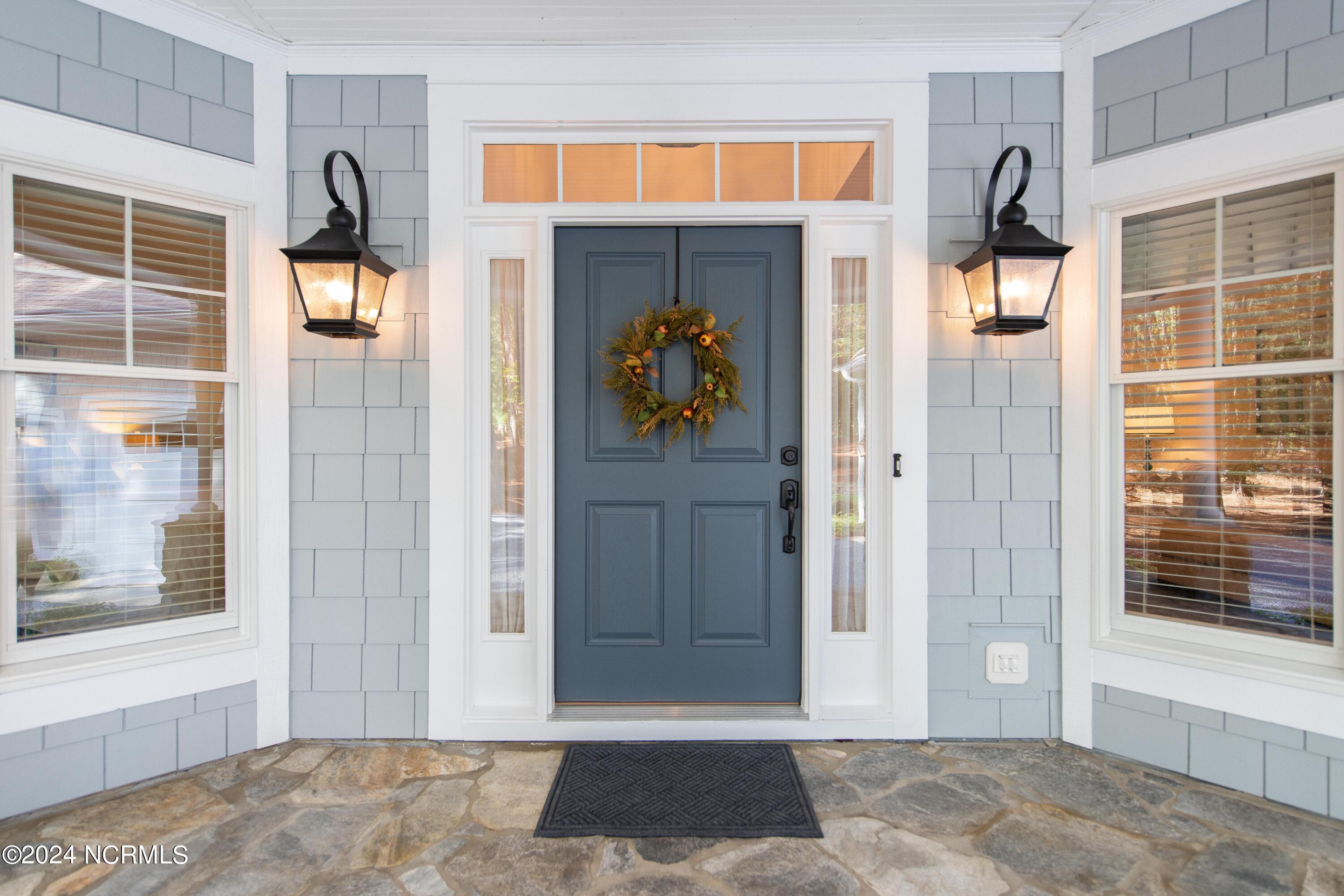 32 Loch Lomond Court