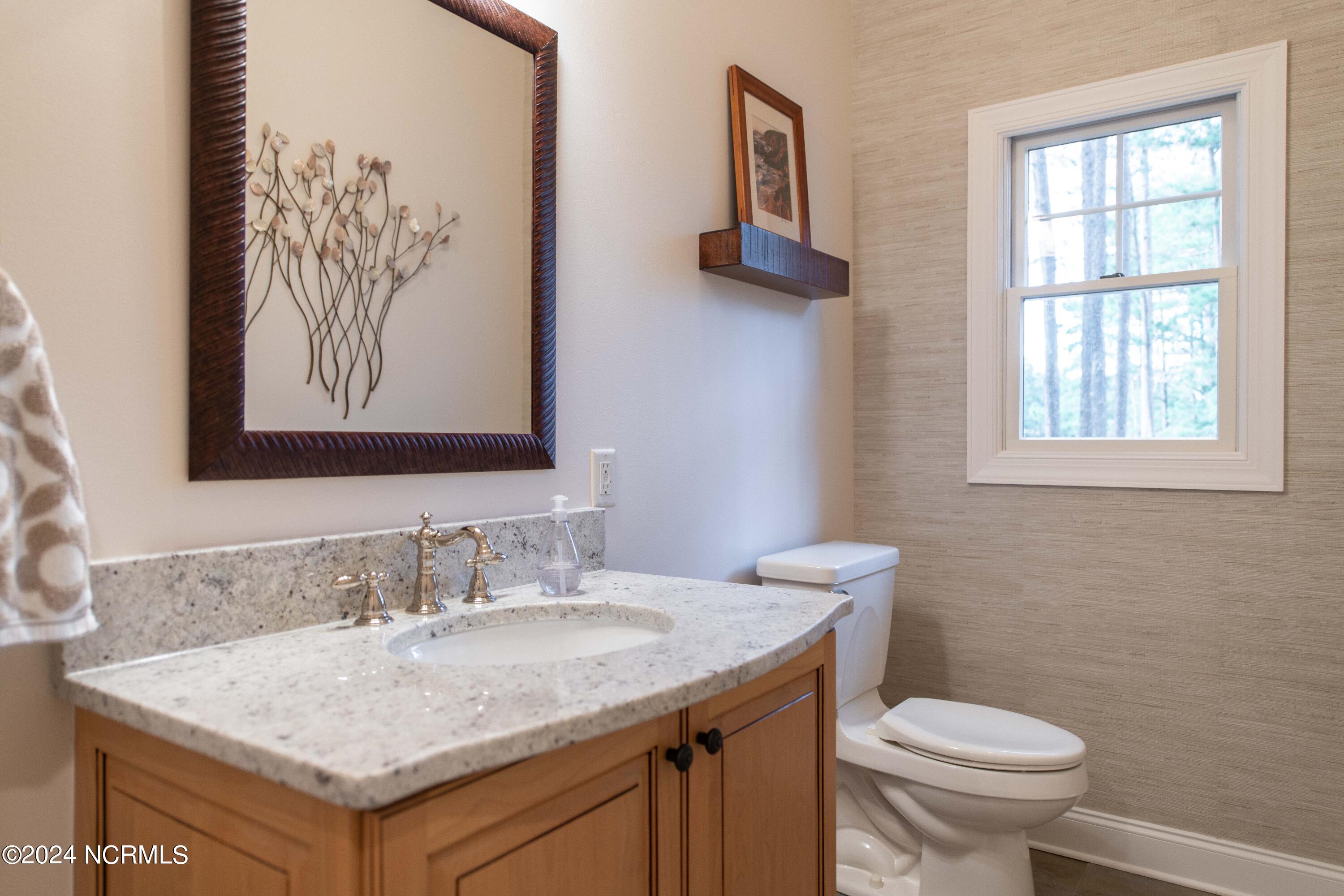 32 Loch Lomond Court