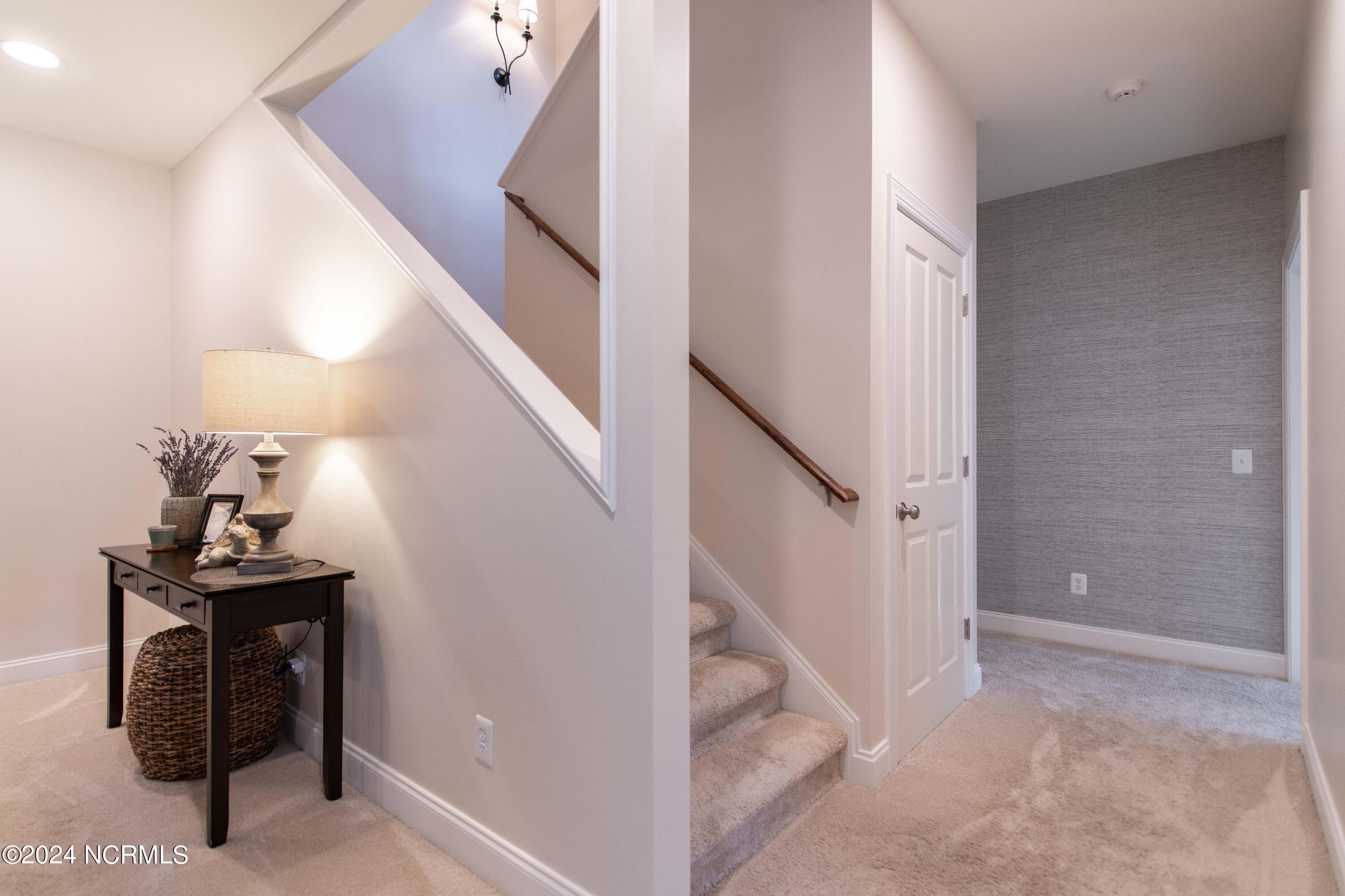 32 Loch Lomond Court