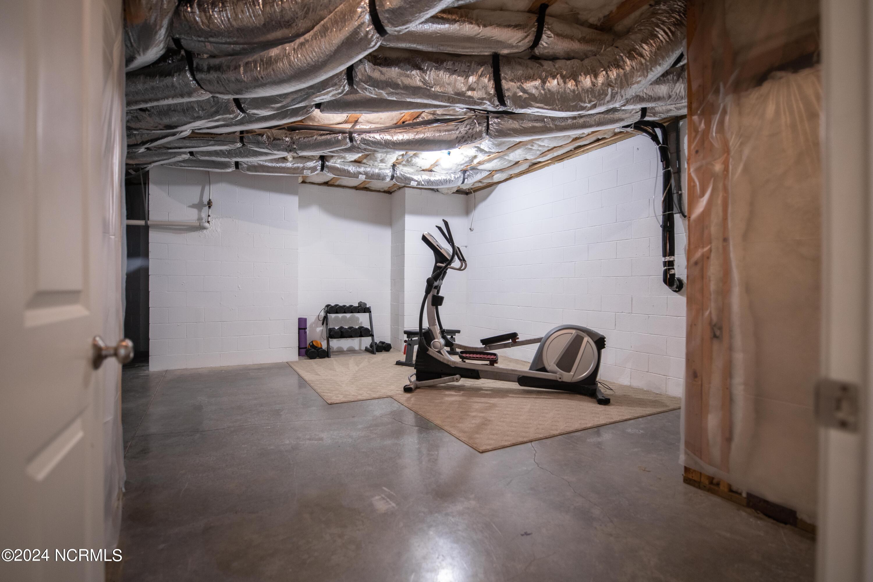 32 Loch Lomond Court