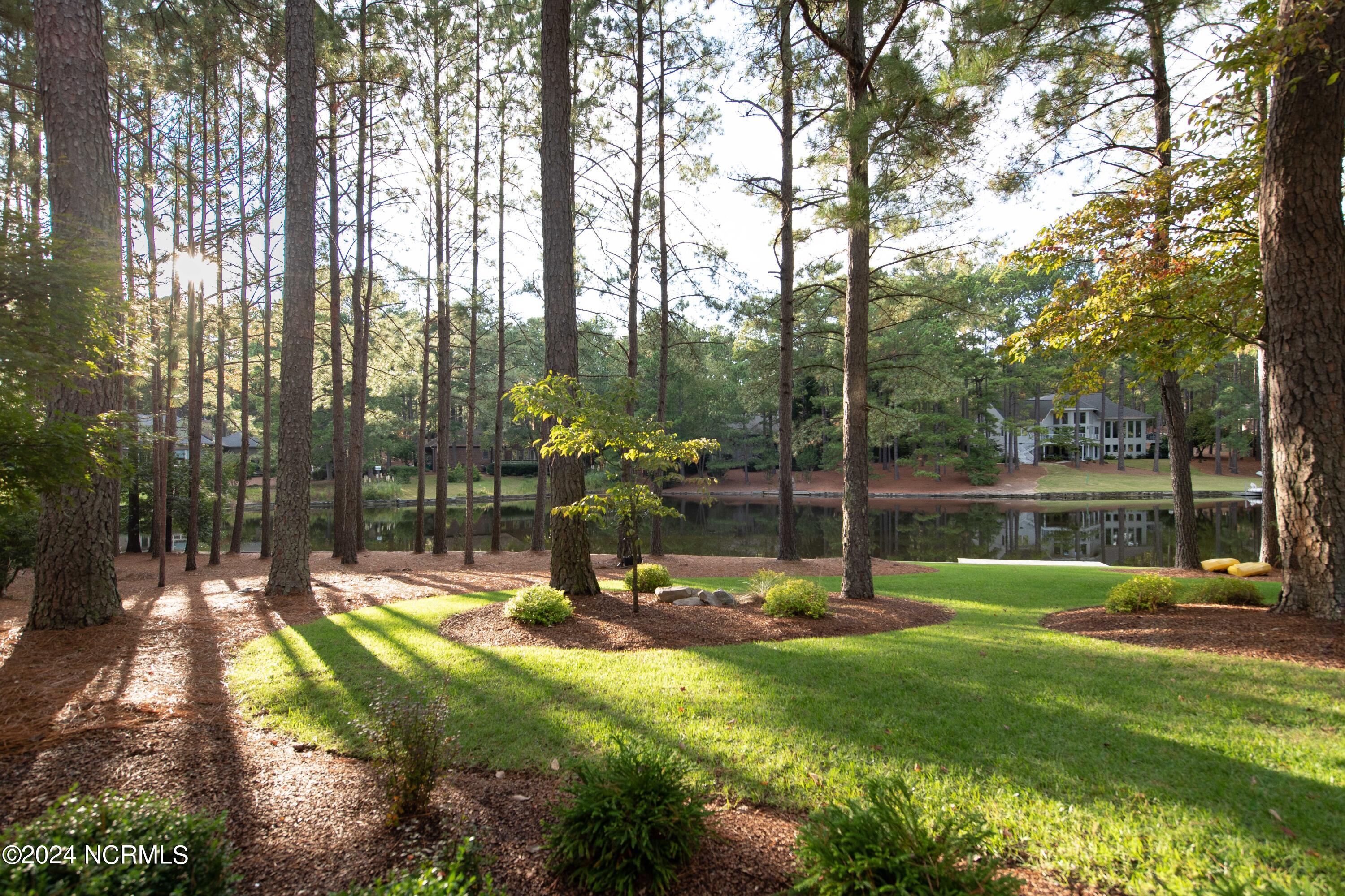 32 Loch Lomond Court