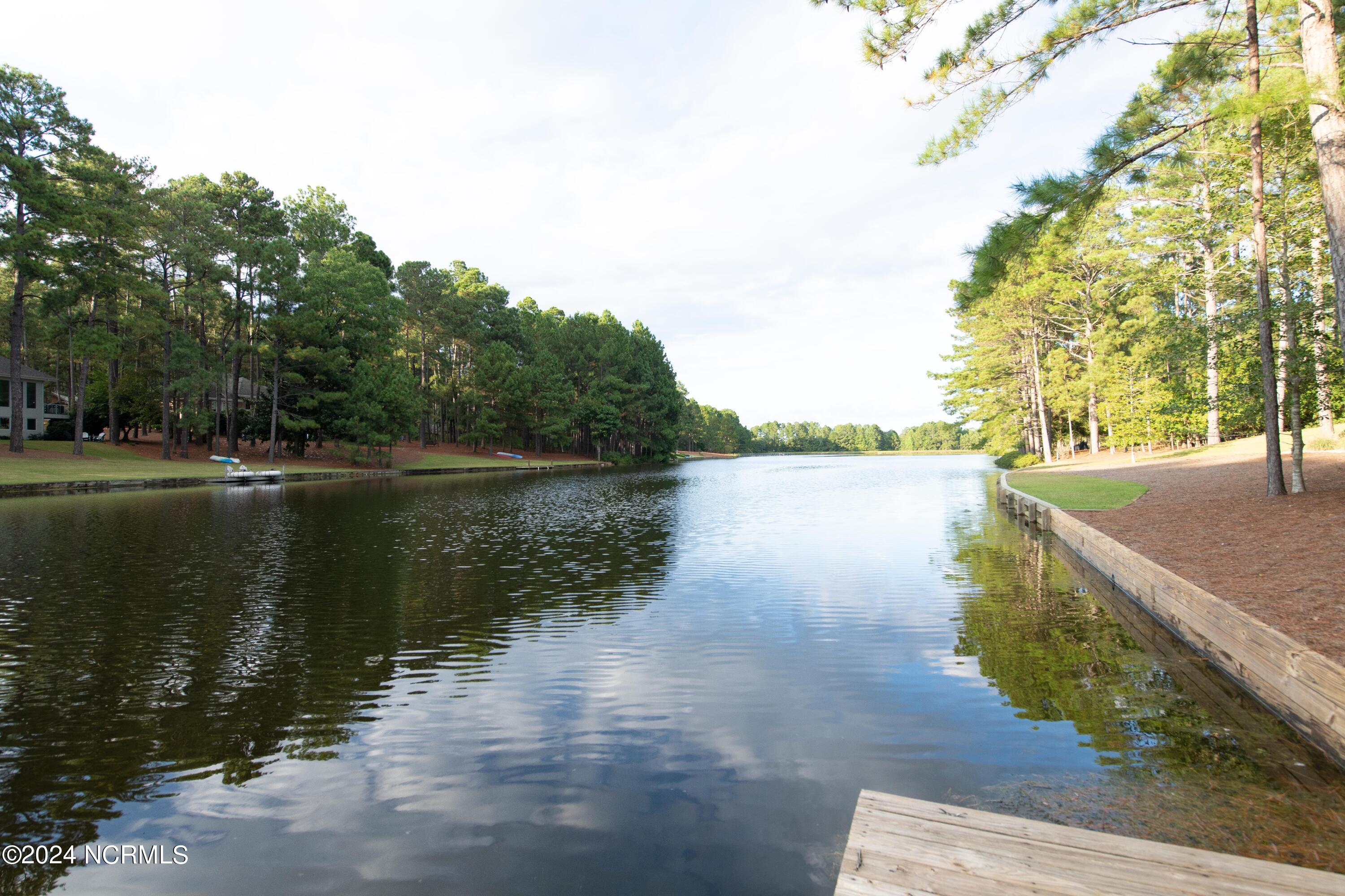 32 Loch Lomond Court