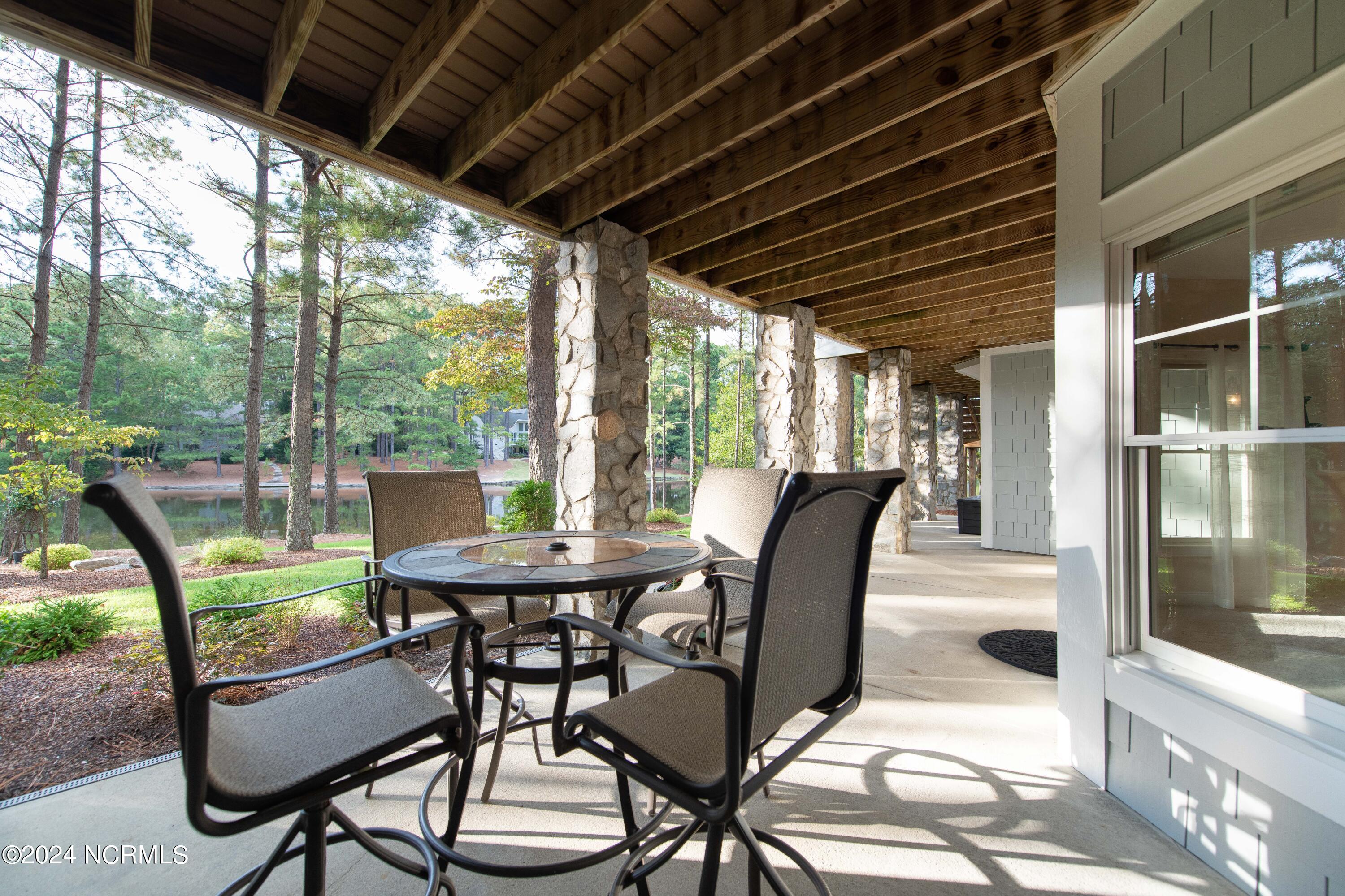 32 Loch Lomond Court