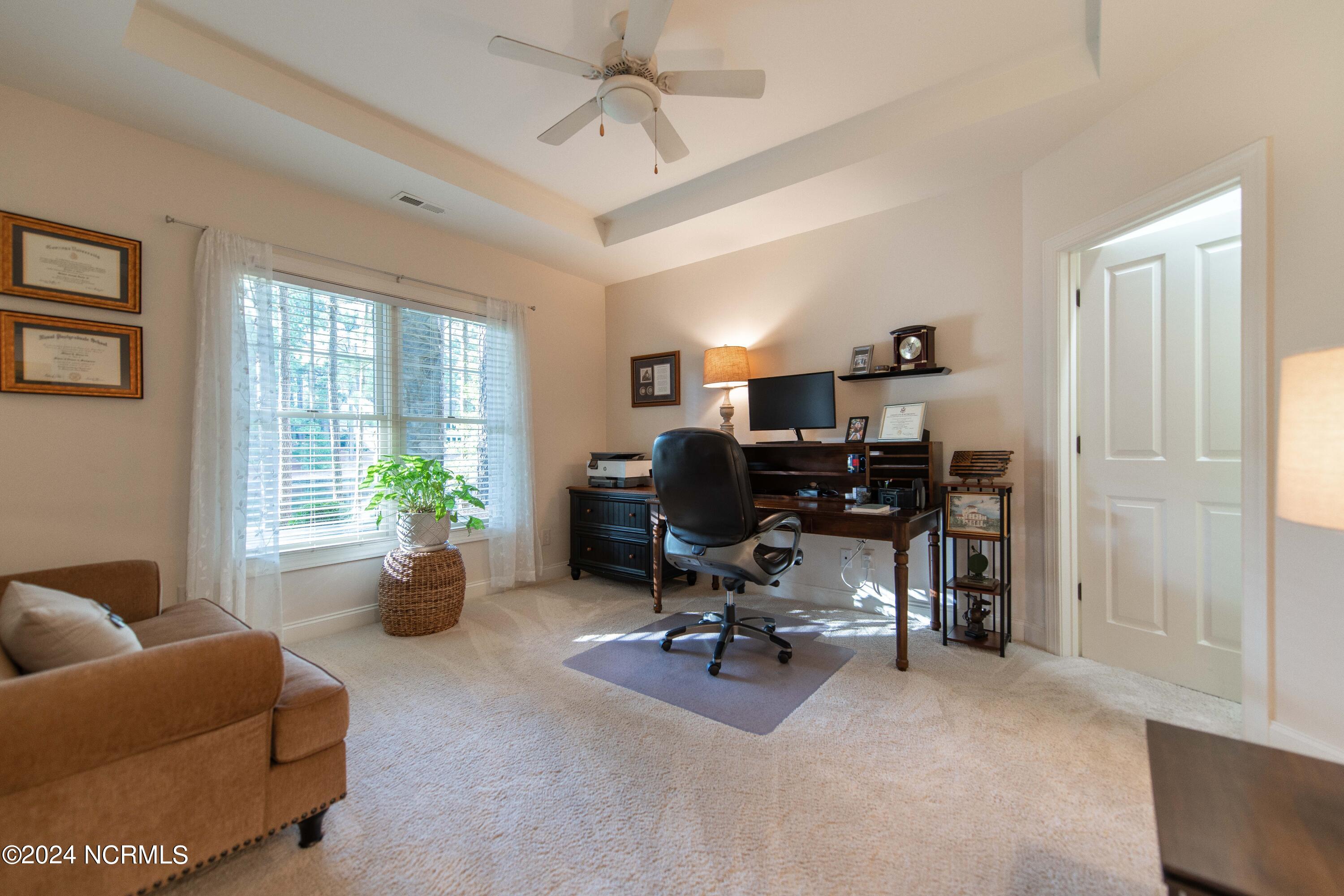 32 Loch Lomond Court