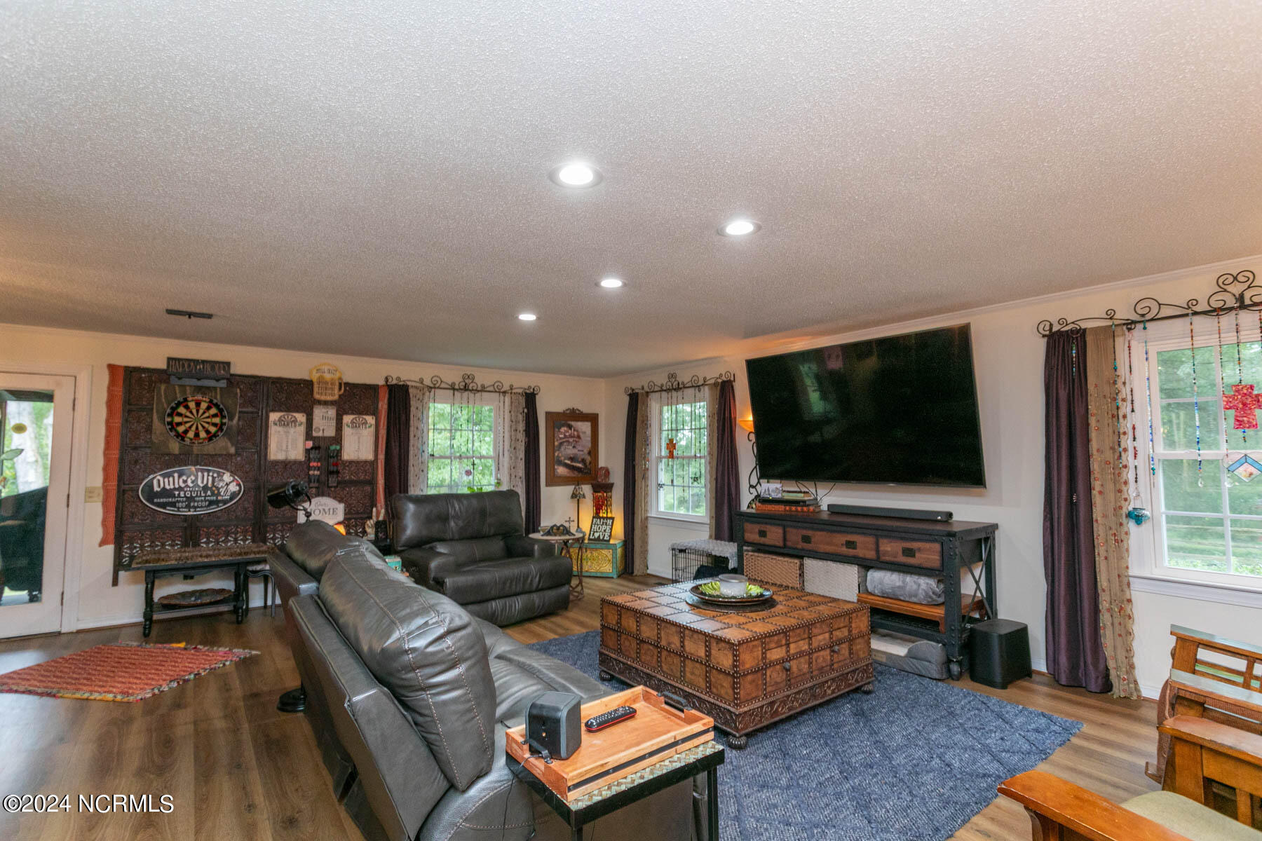 542 W College Street