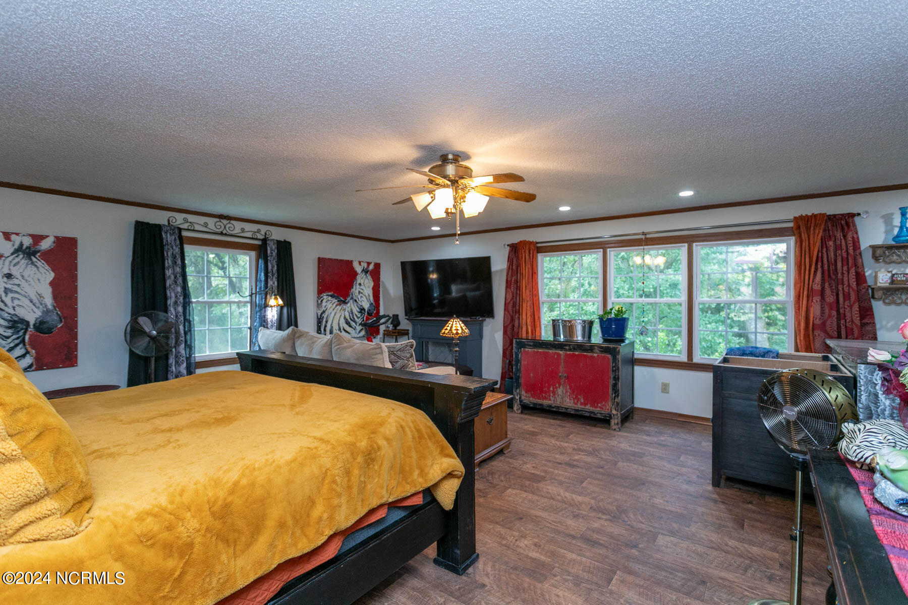 542 W College Street