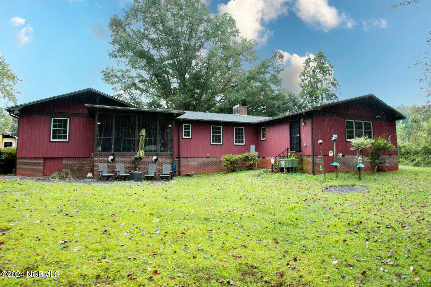 542 W College Street