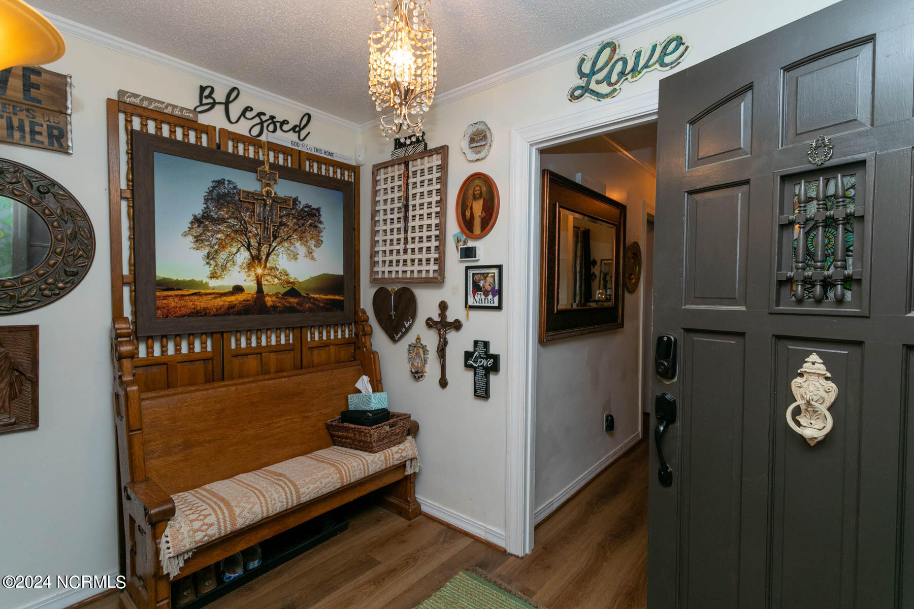 542 W College Street