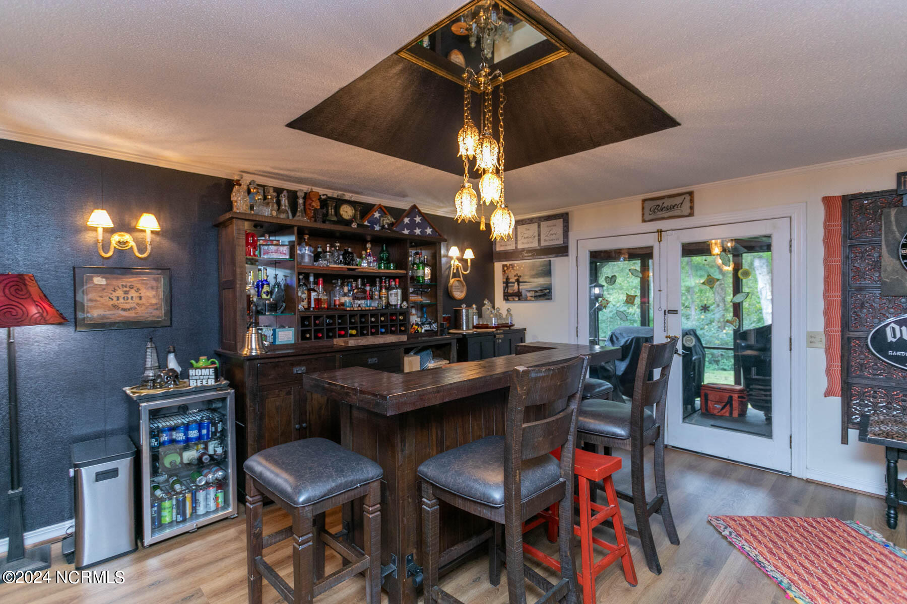 542 W College Street