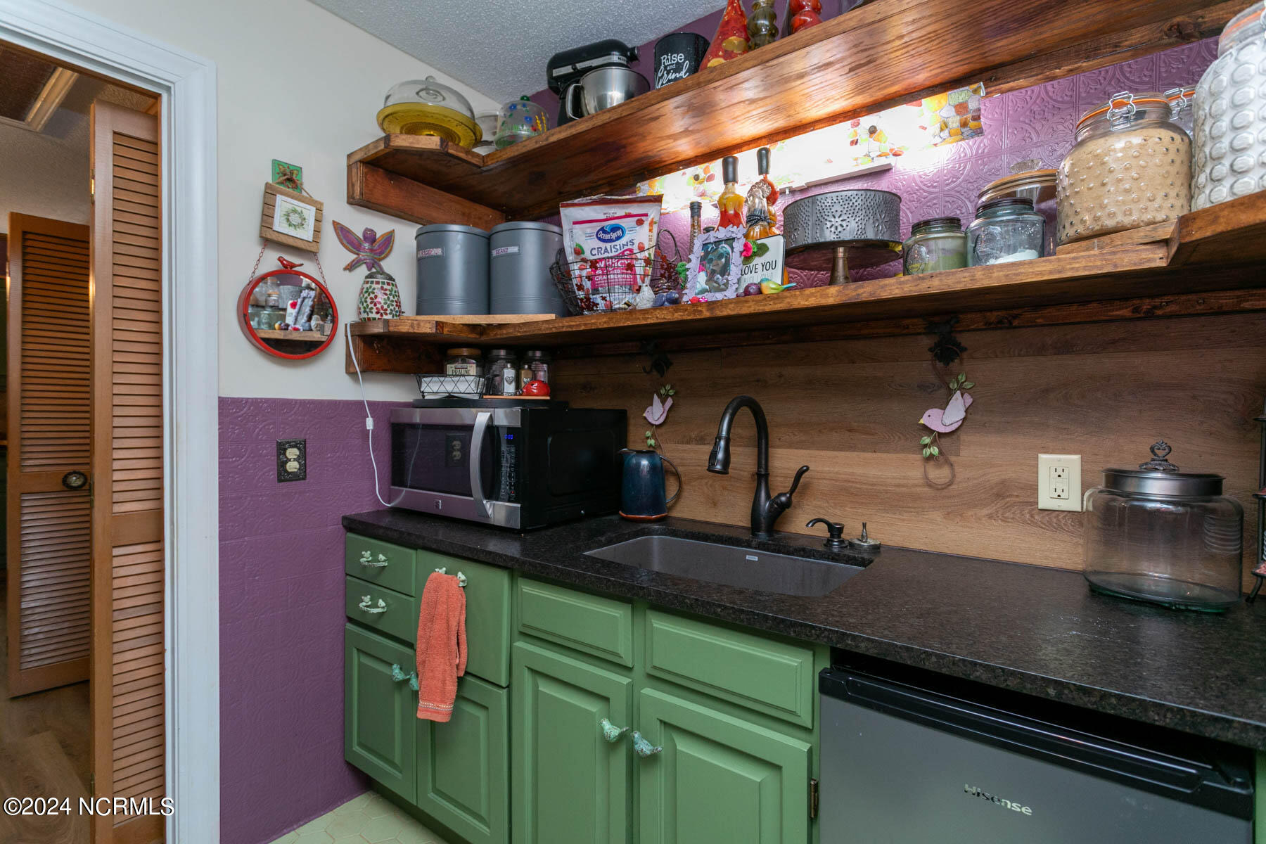 542 W College Street