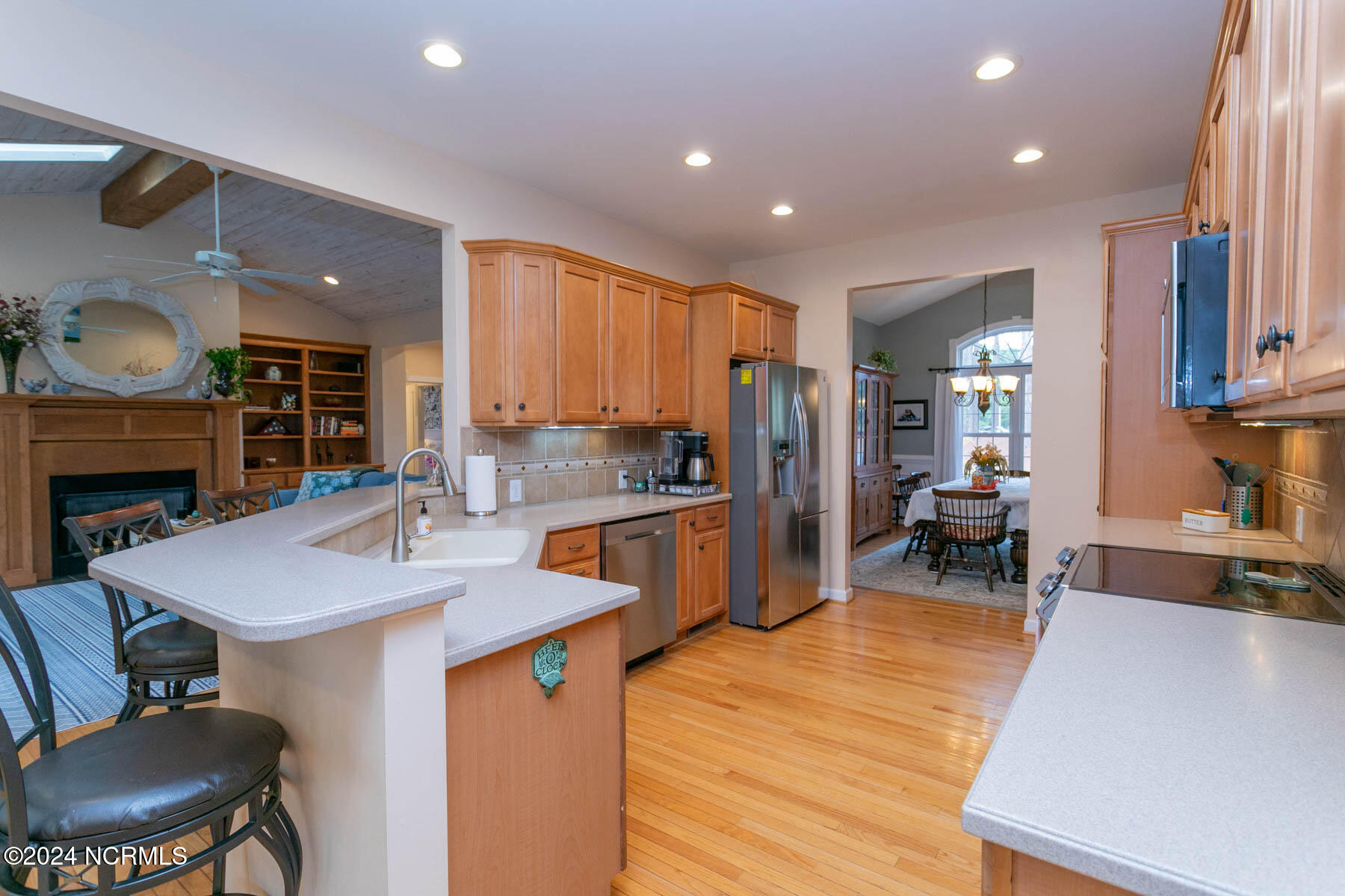 108 Devonshire Avenue E