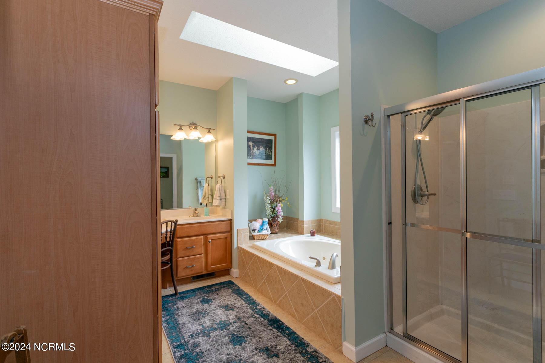 108 Devonshire Avenue E