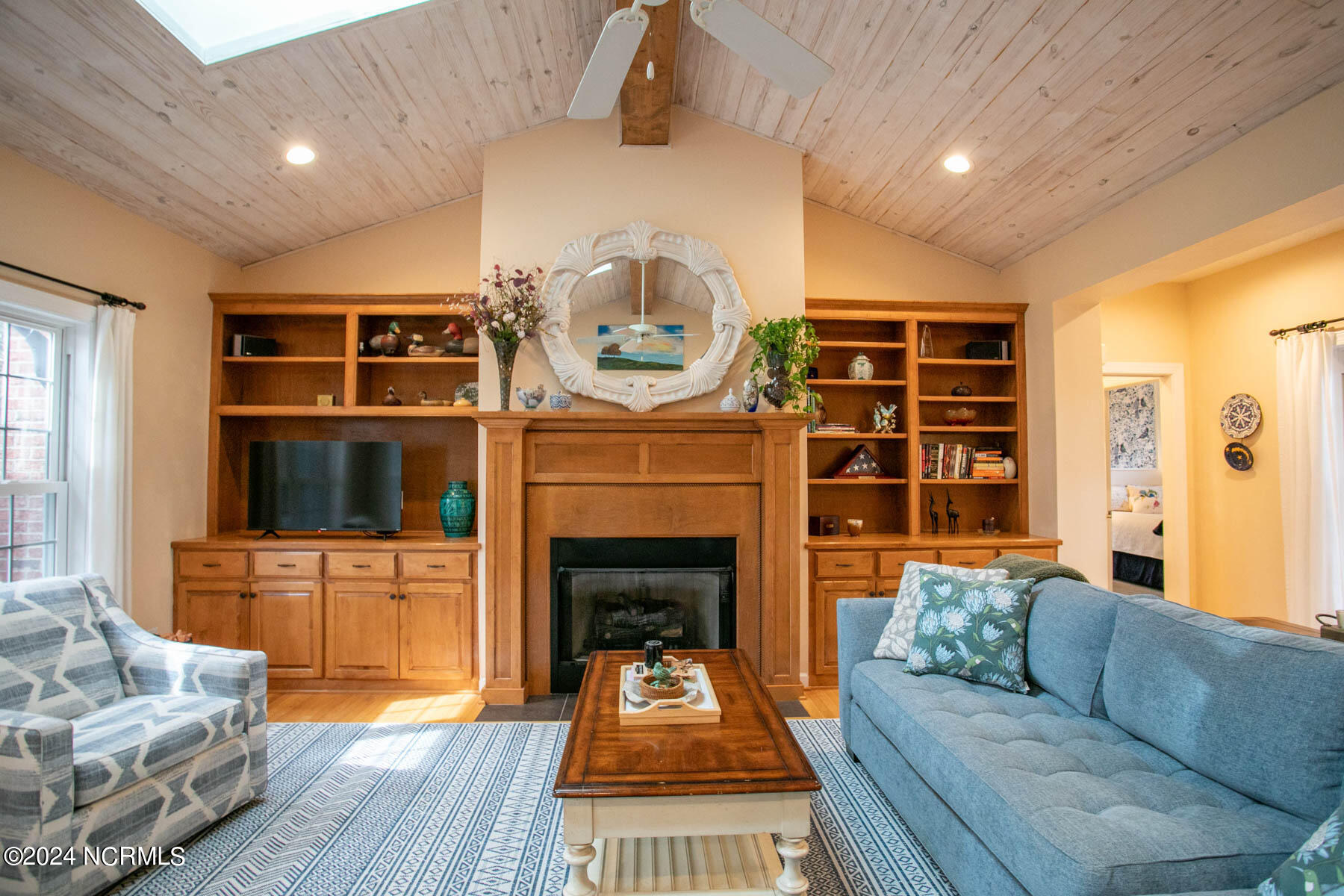 108 Devonshire Avenue E