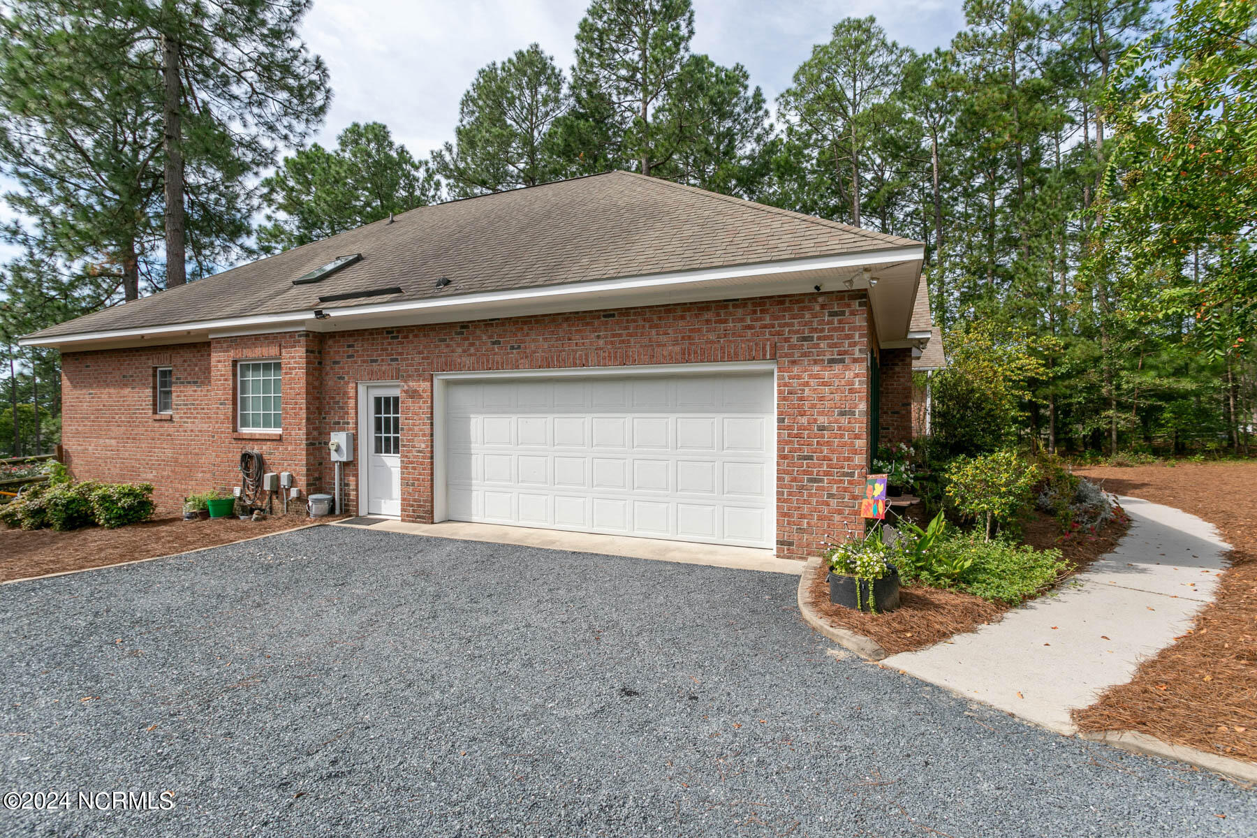 108 Devonshire Avenue E