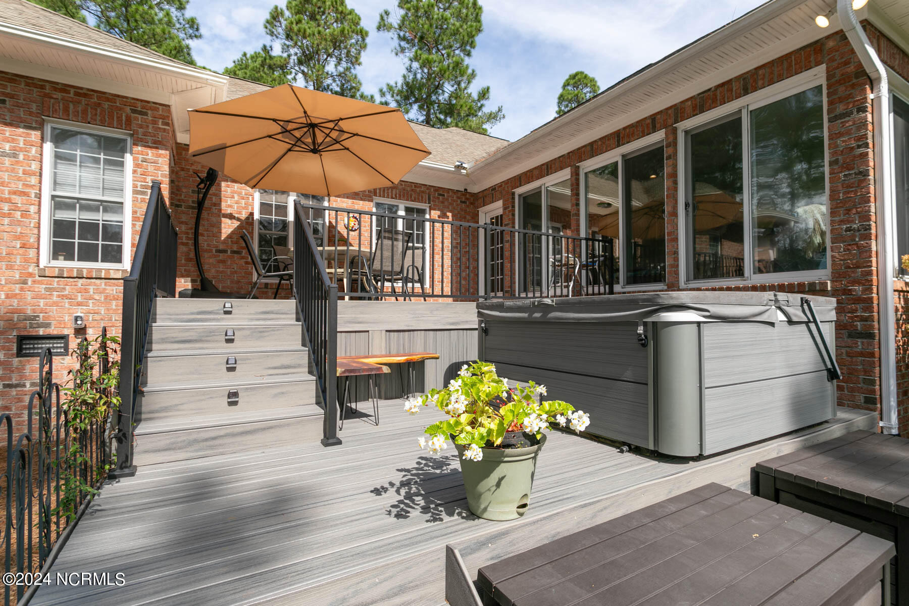 108 Devonshire Avenue E