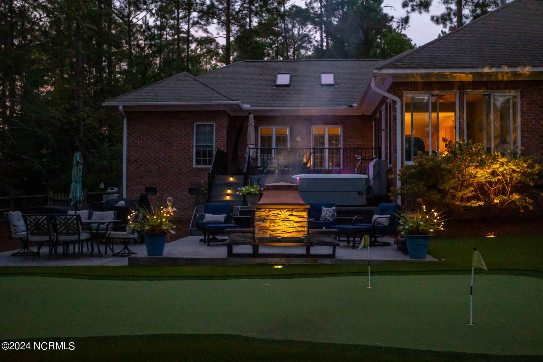 108 Devonshire Avenue E