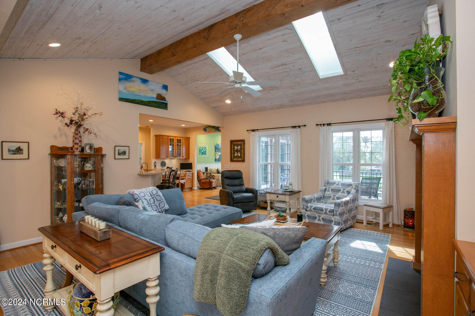 108 Devonshire Avenue E