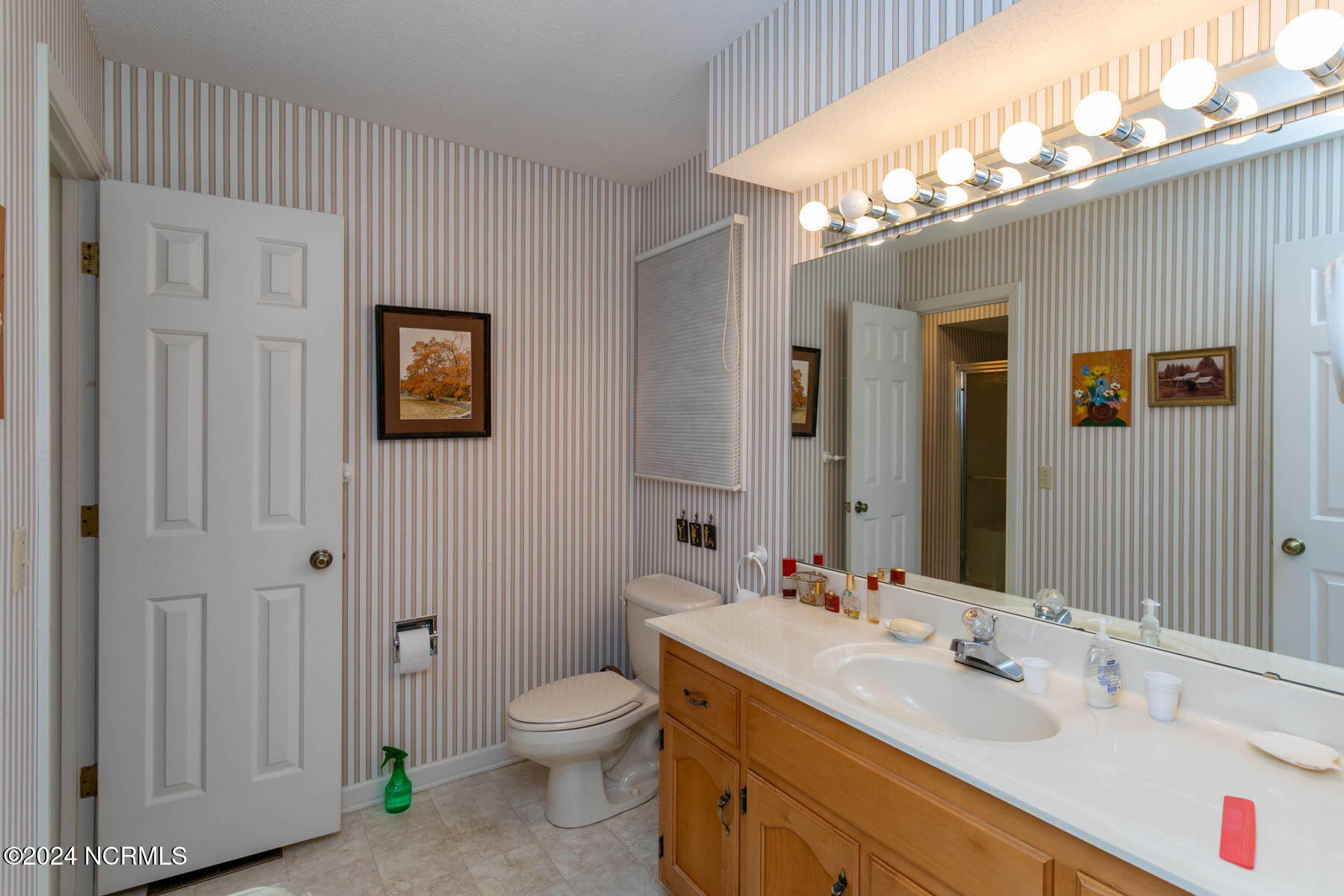 270 Mckenzie Road W, 63