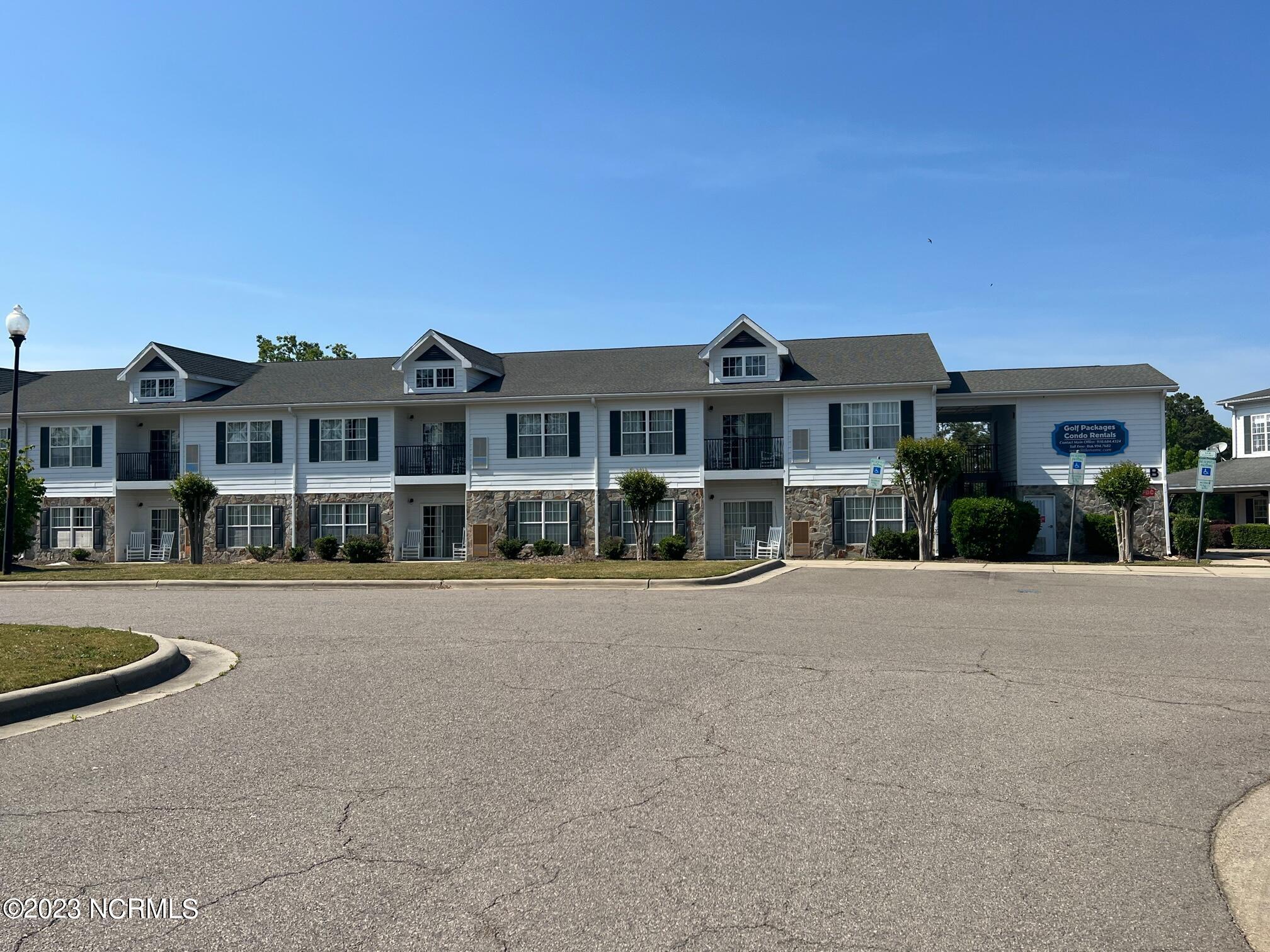 510 Little River Farm Boulevard, 106 B