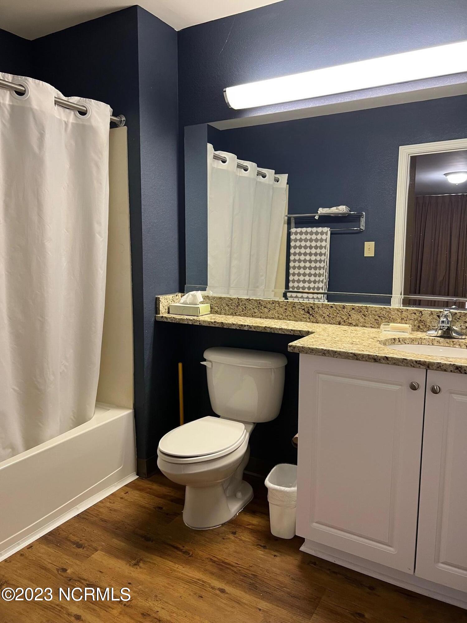 510 Little River Farm Boulevard, 106 B