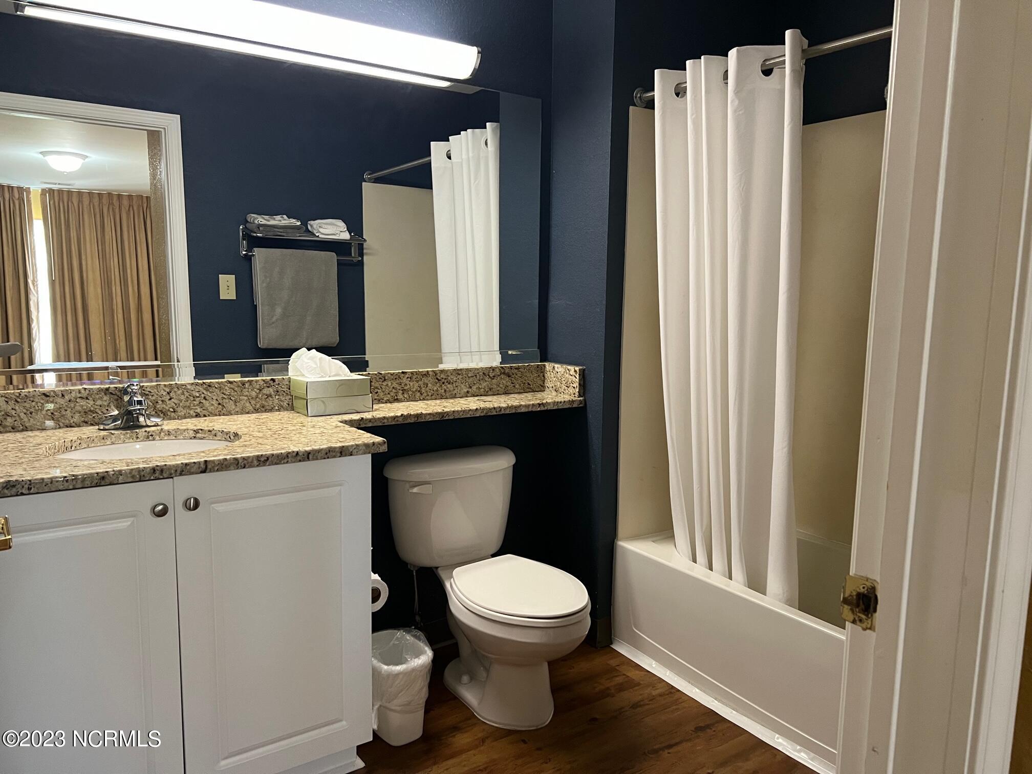 510 Little River Farm Boulevard, 106 B