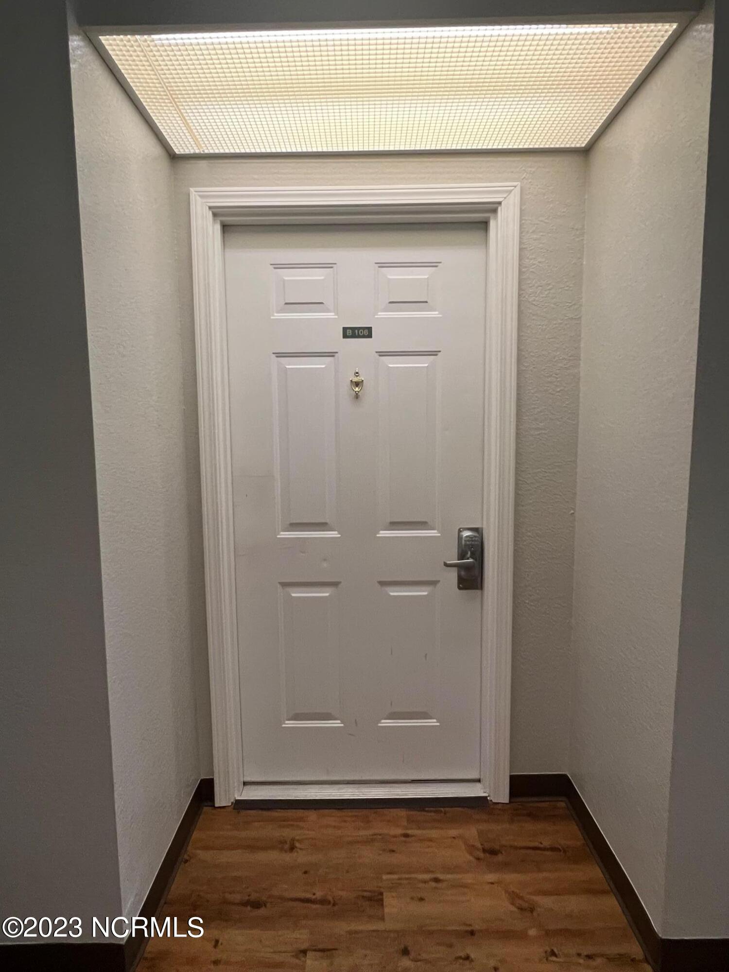 510 Little River Farm Boulevard, 106 B