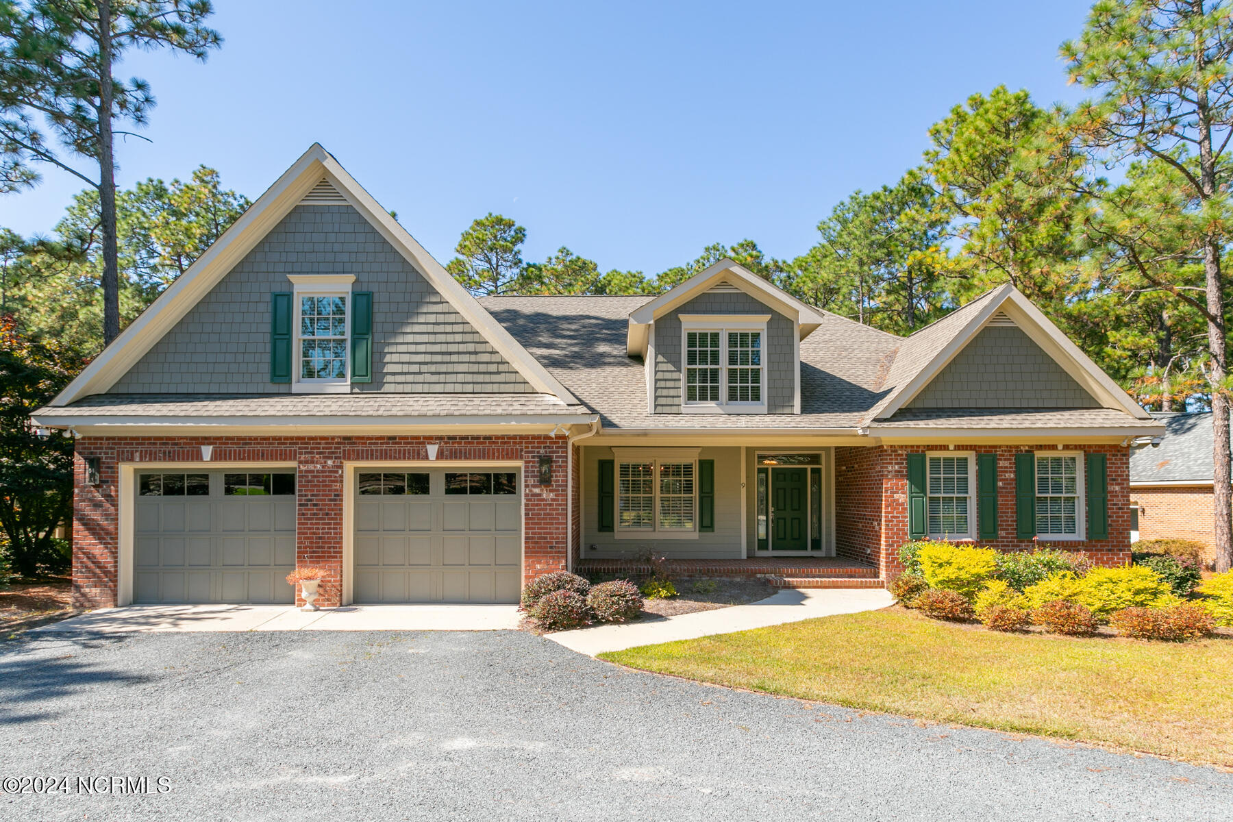 9 Scots Glen Drive