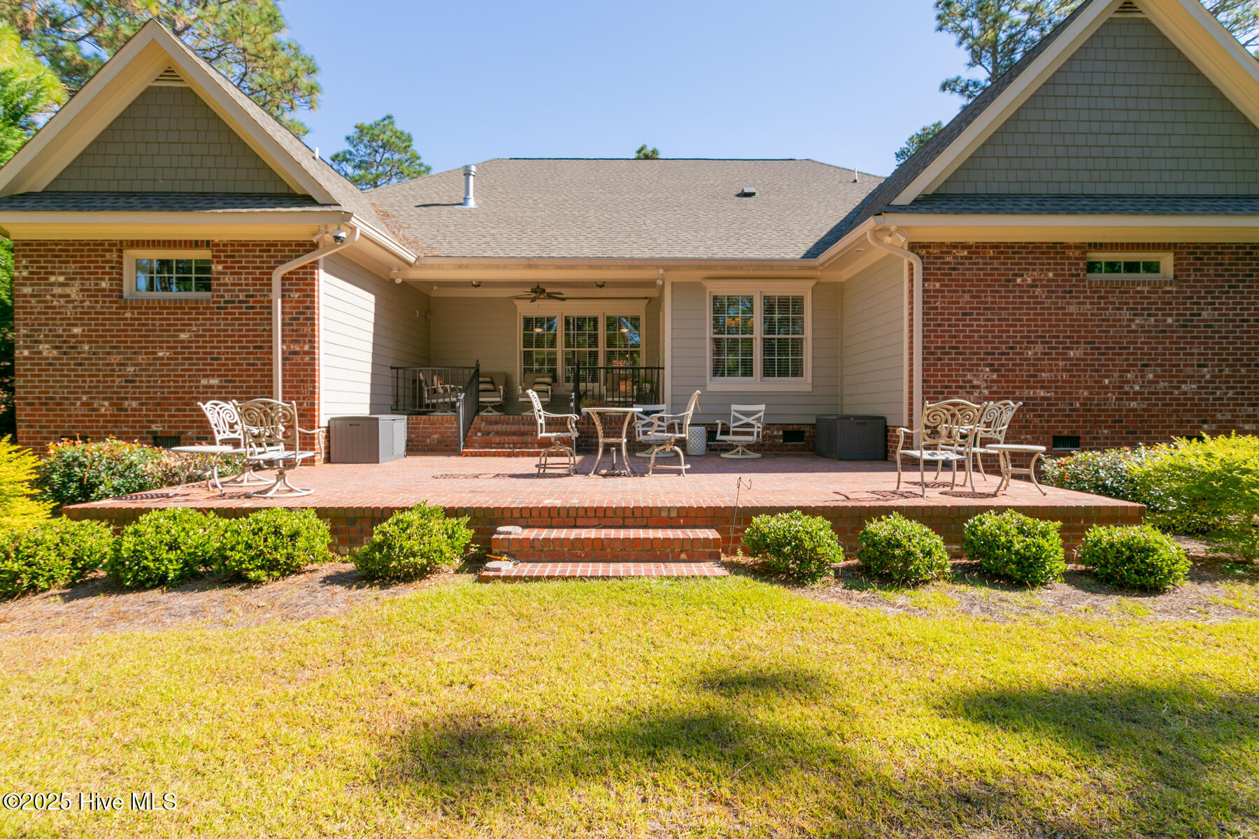 9 Scots Glen Drive