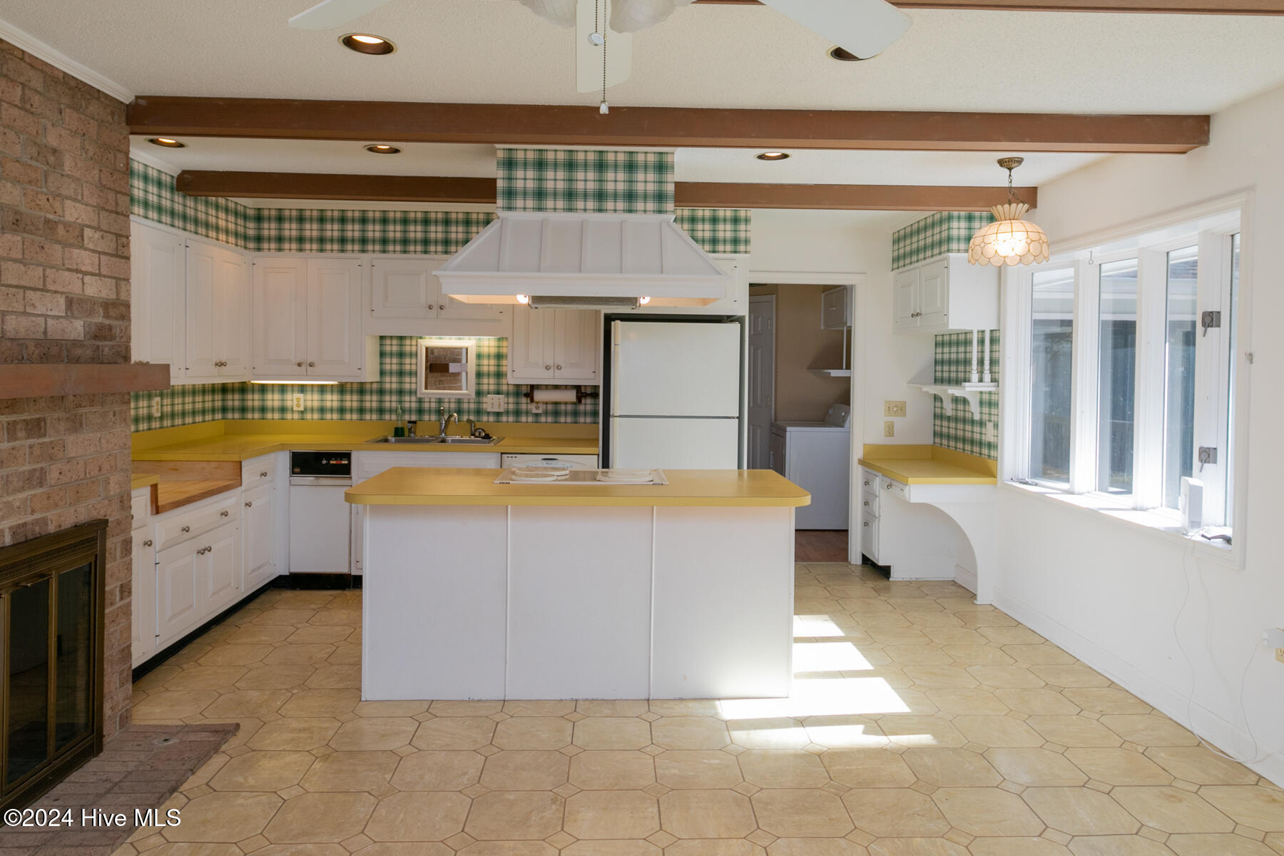 110 Burning Tree Road