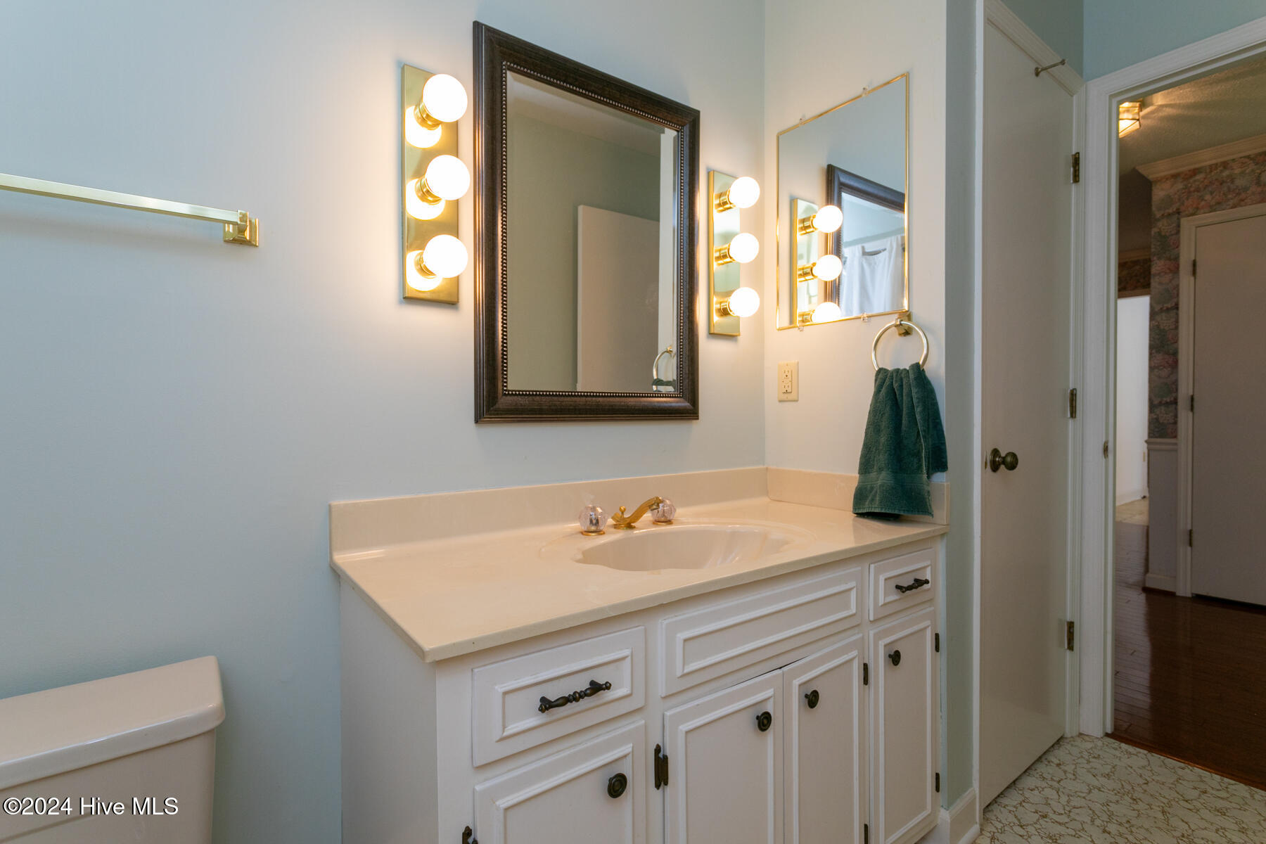 110 Burning Tree Road