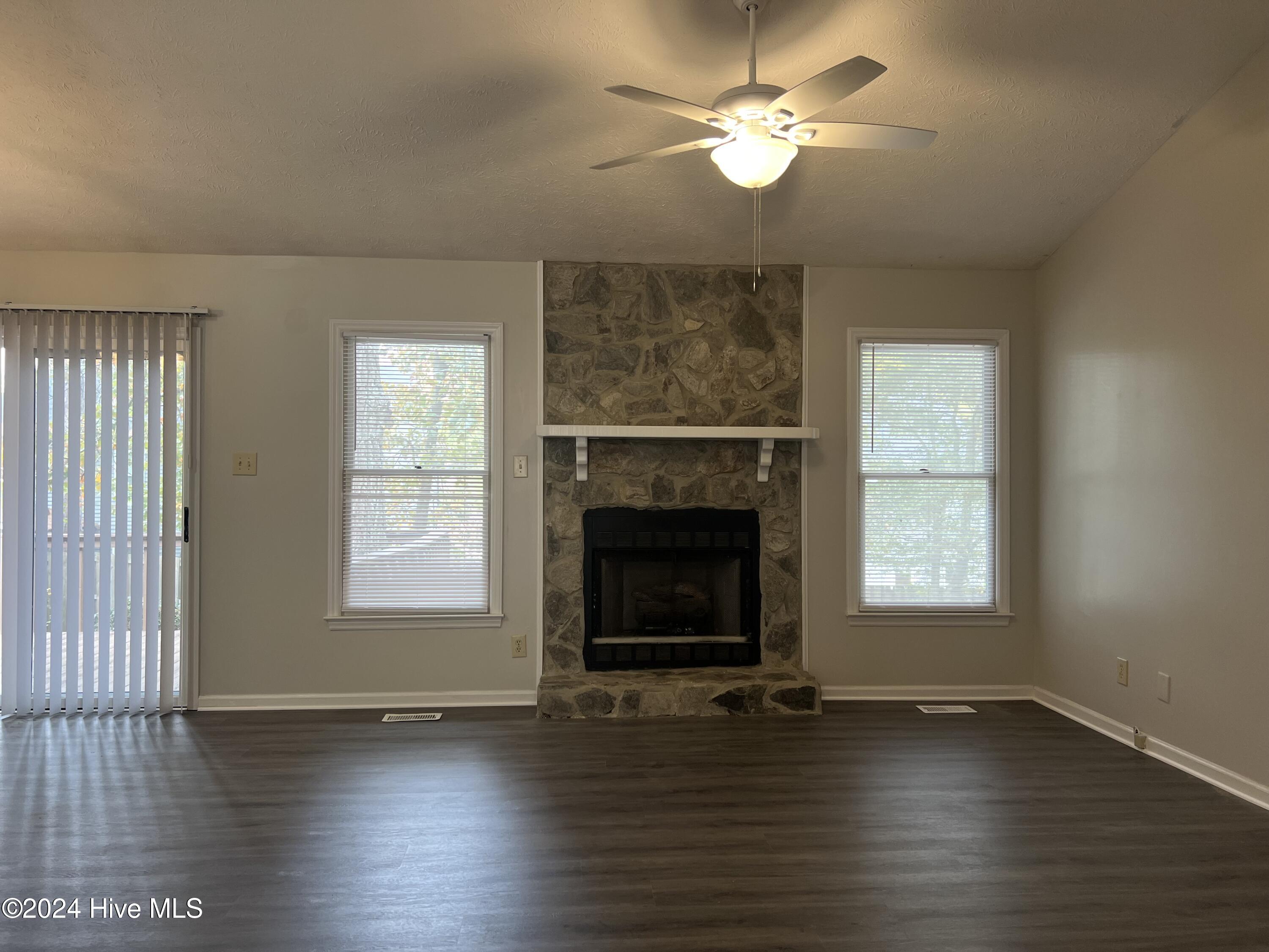 2605 Longleaf Drive SW