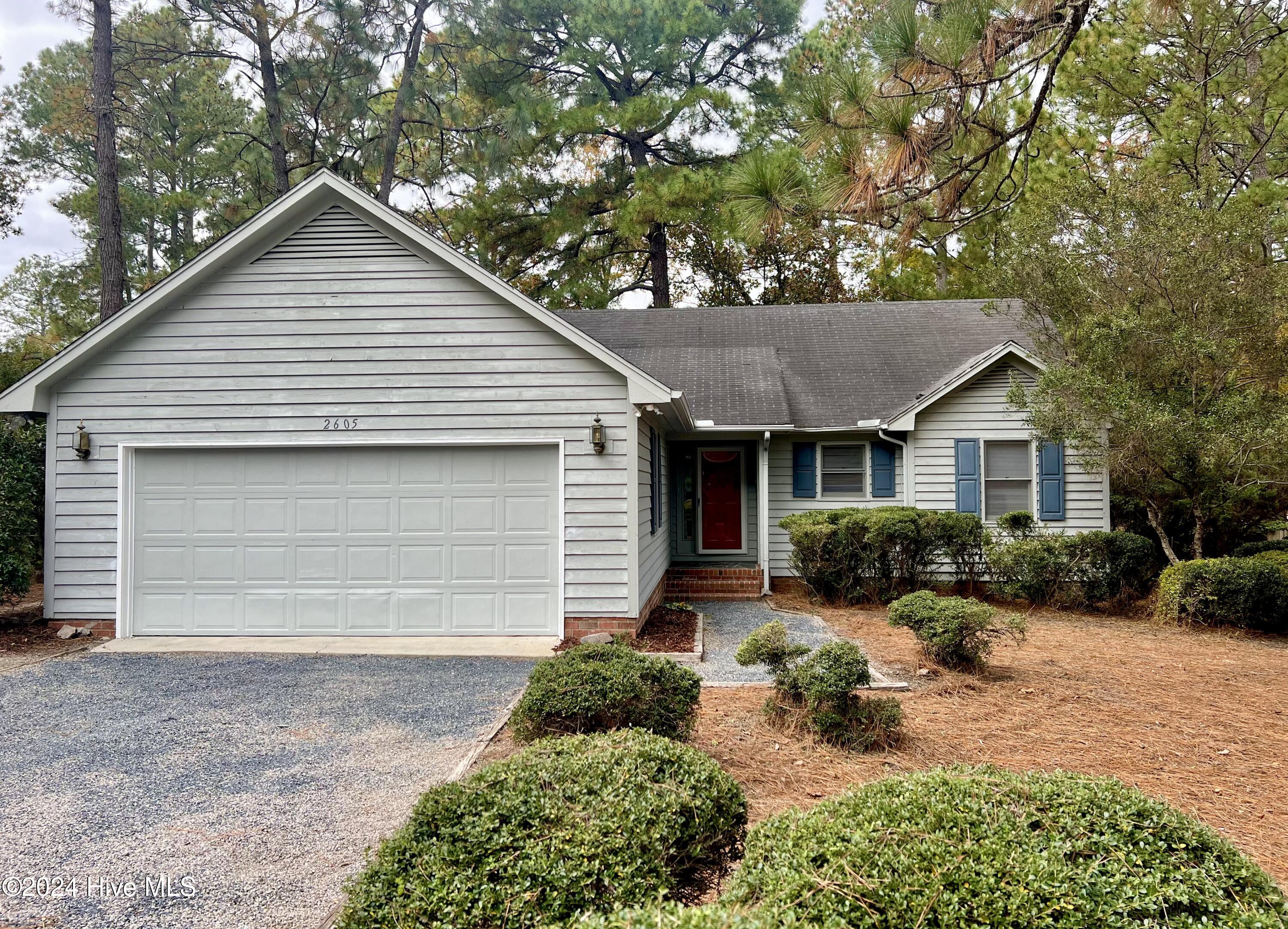2605 Longleaf Drive SW