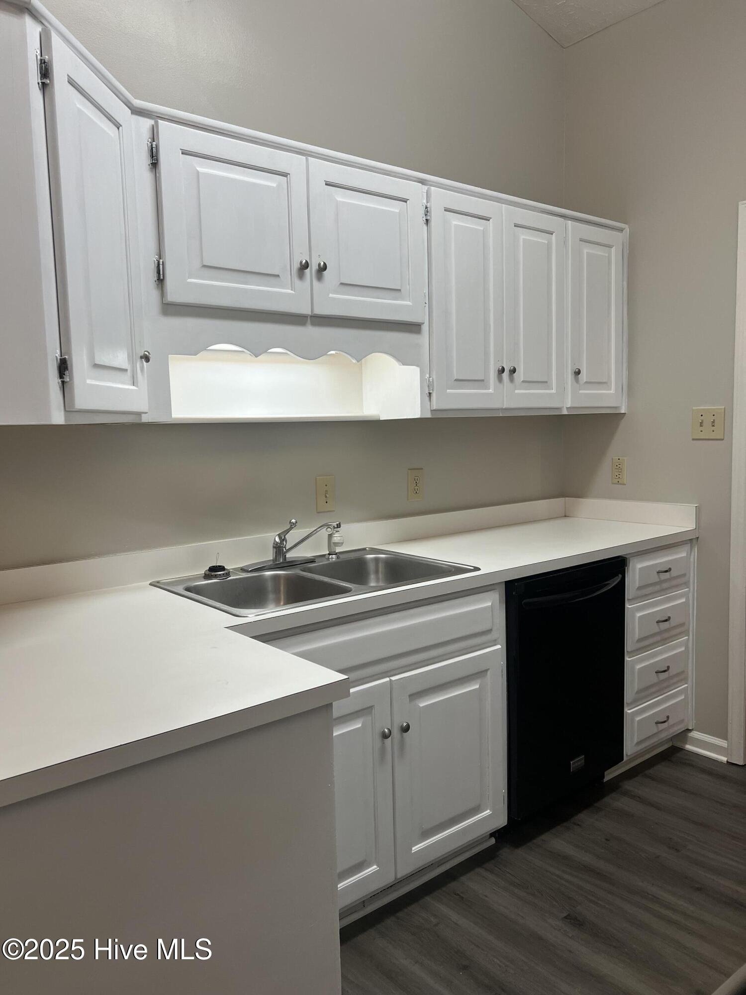 2605 Longleaf Drive SW