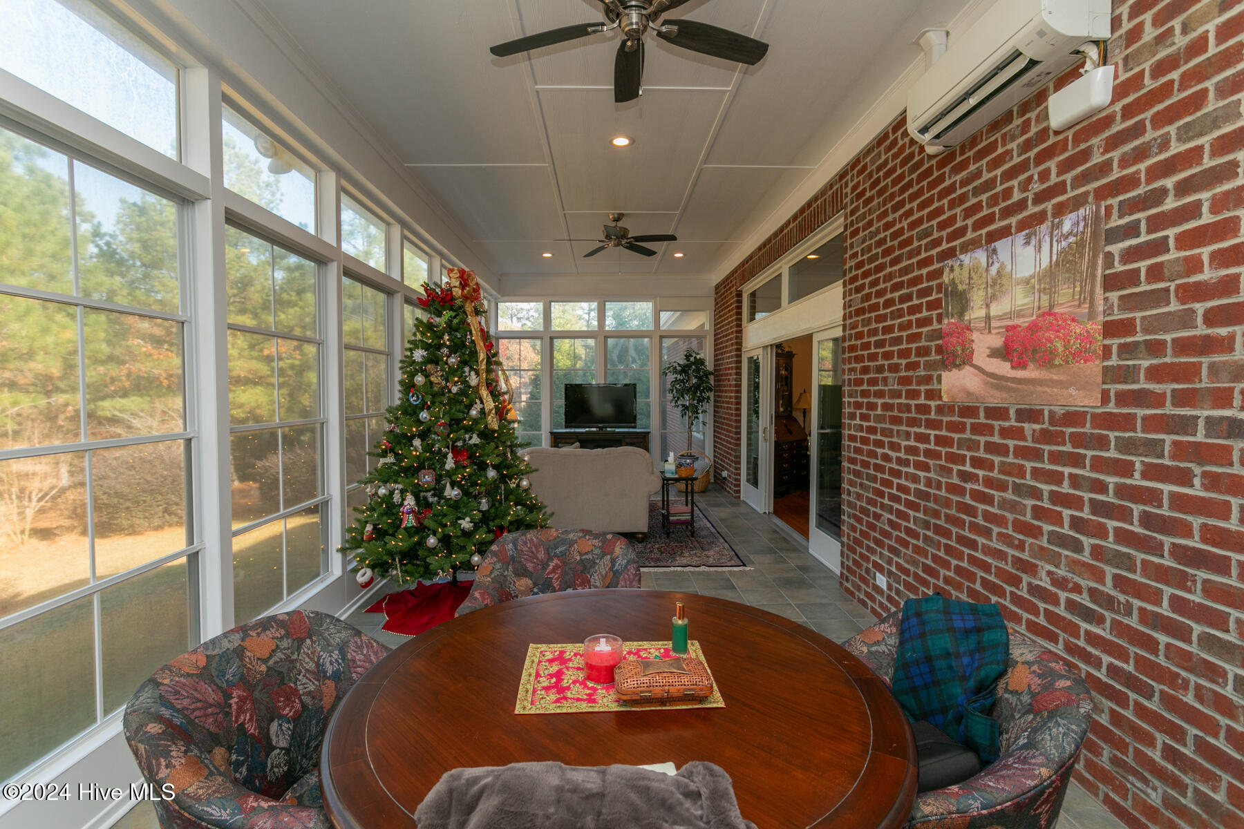 18 Abbottsford Drive