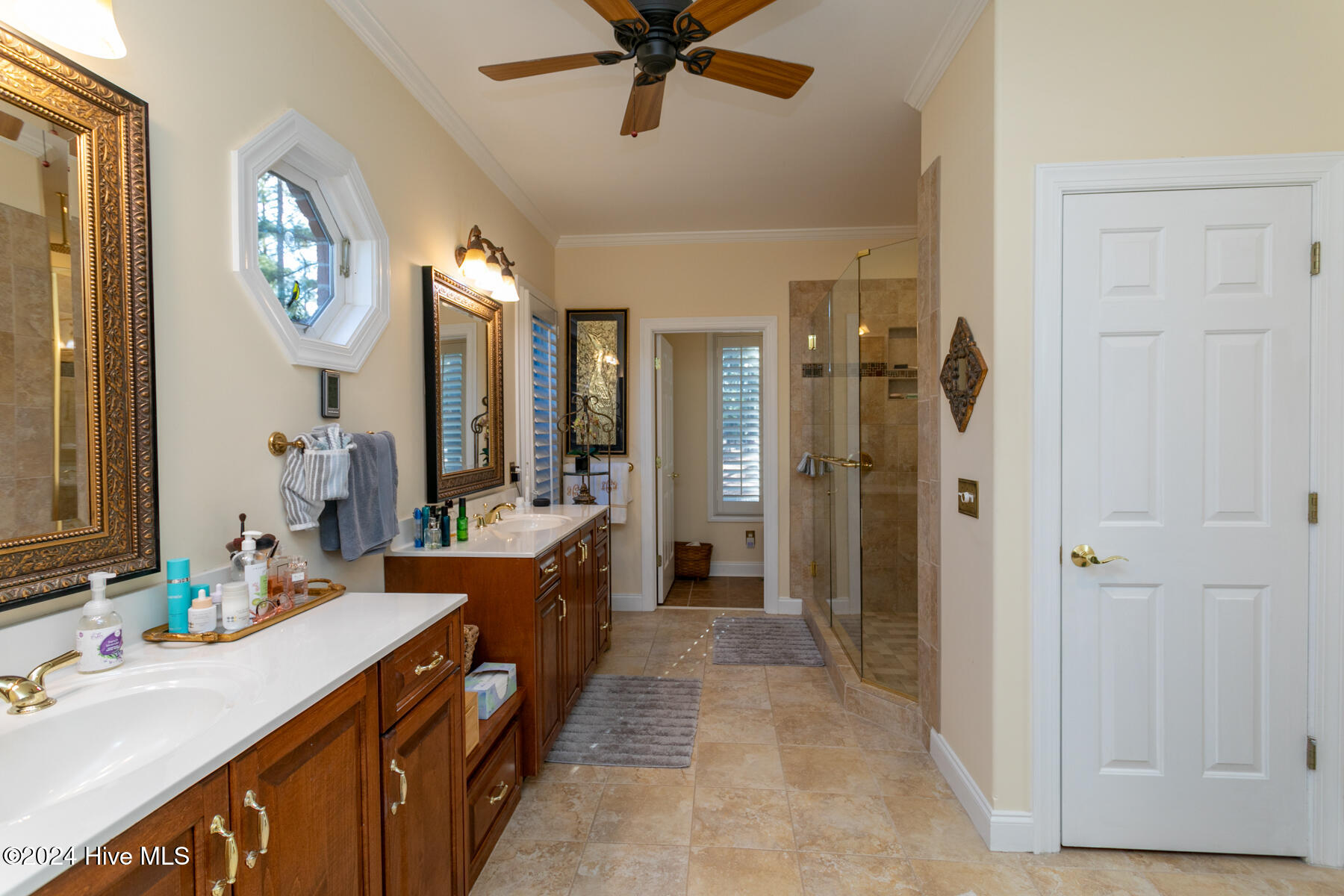 18 Abbottsford Drive