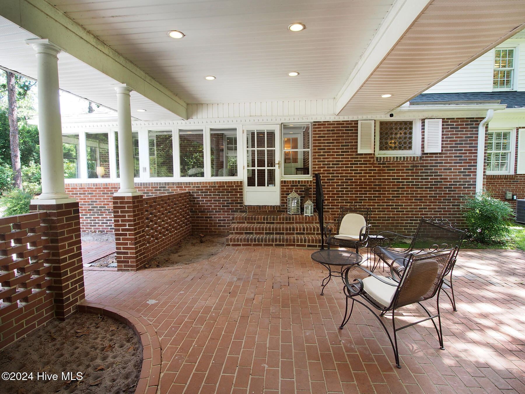 35 Short Road