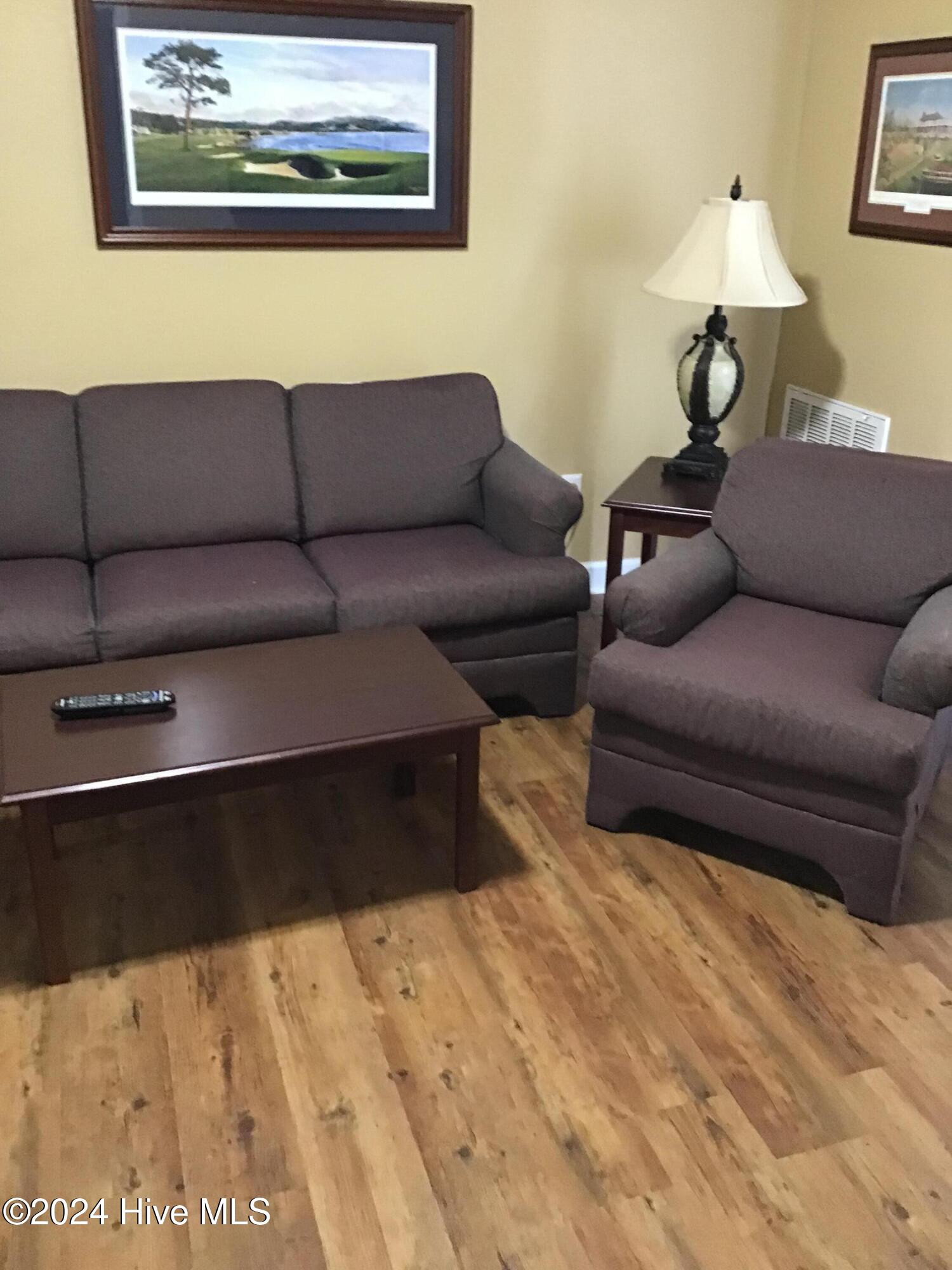 490 Little River Farm Boulevard, 101a