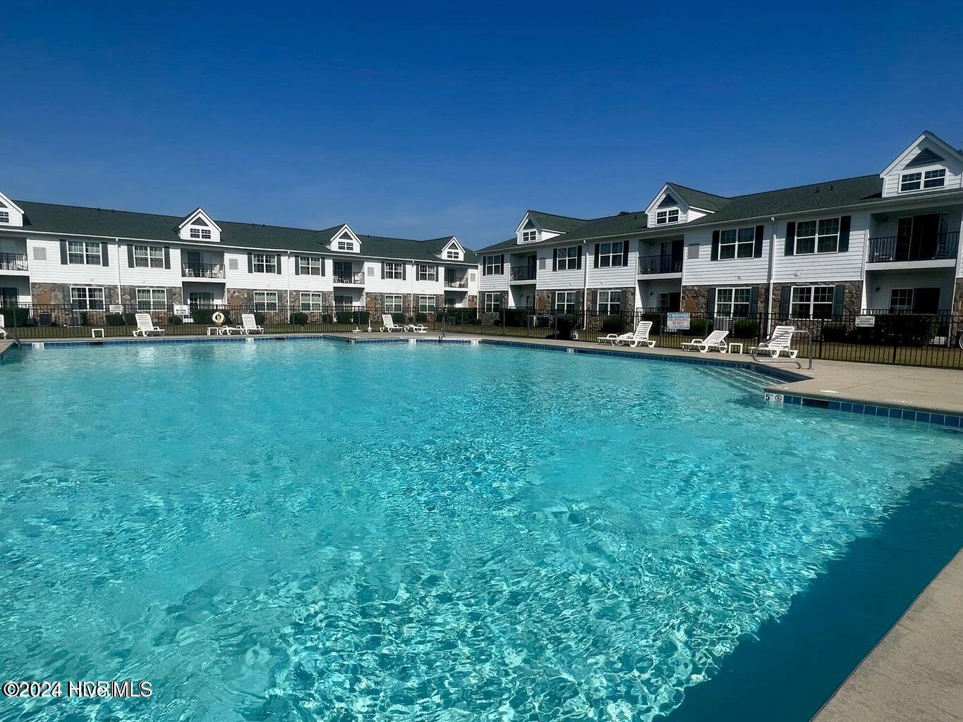 490 Little River Farm Boulevard, 101a