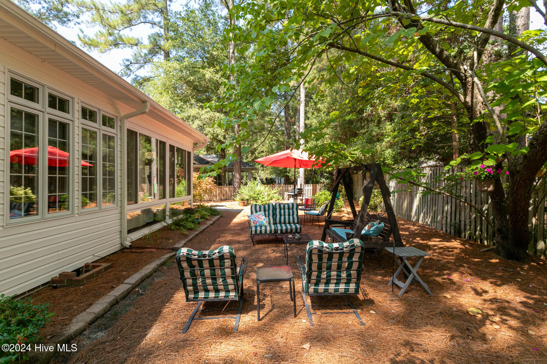 290 Lake Forest Drive