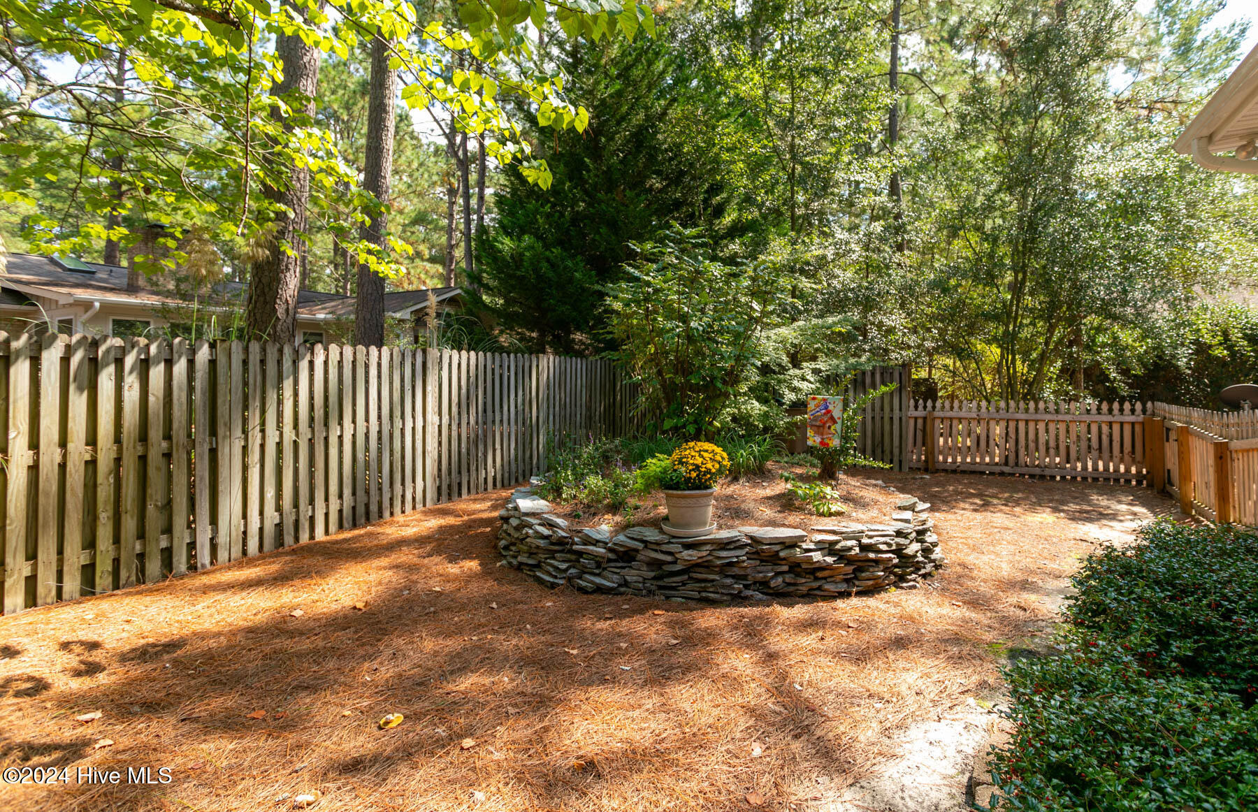 290 Lake Forest Drive