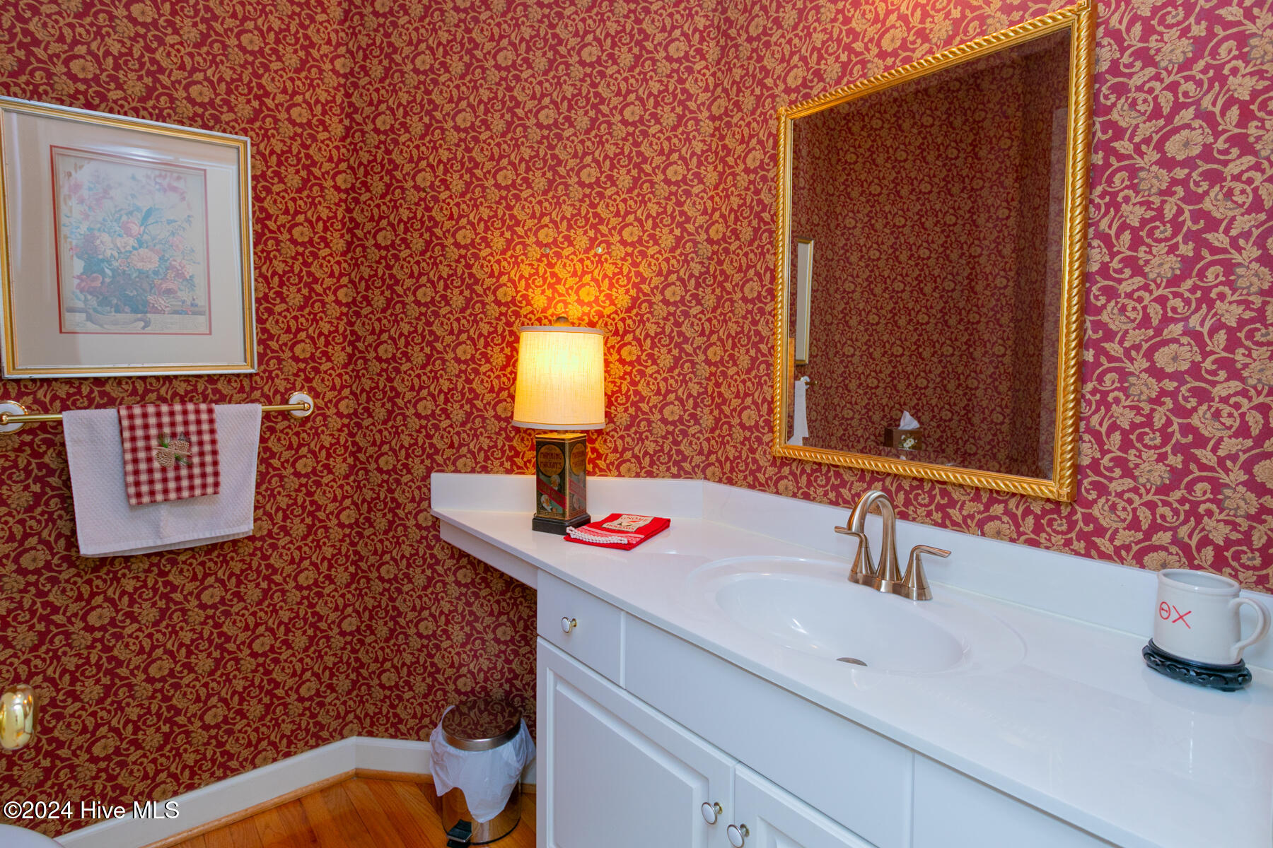 290 Lake Forest Drive