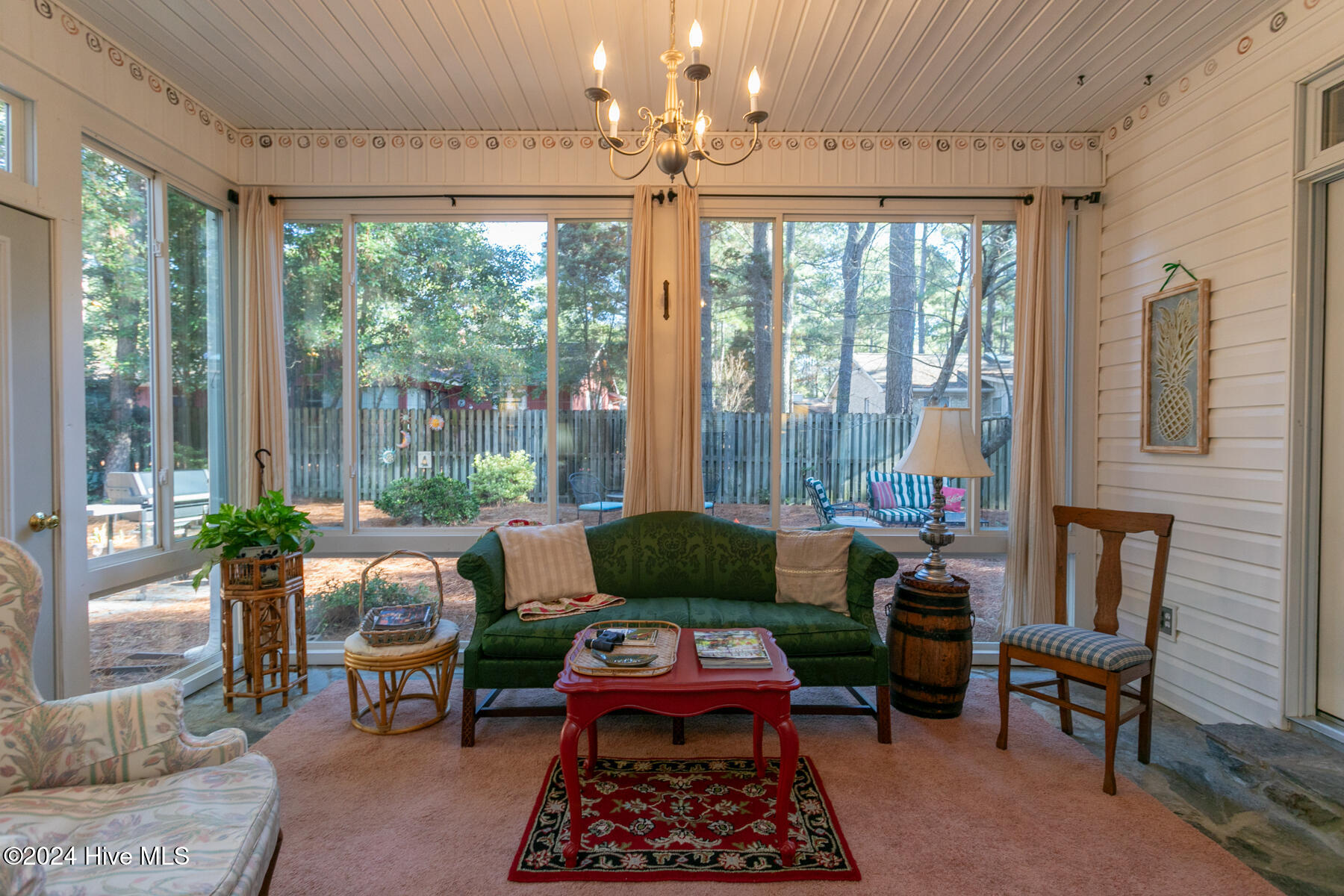 290 Lake Forest Drive