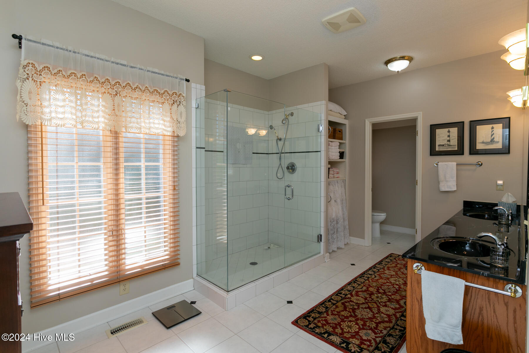 290 Lake Forest Drive