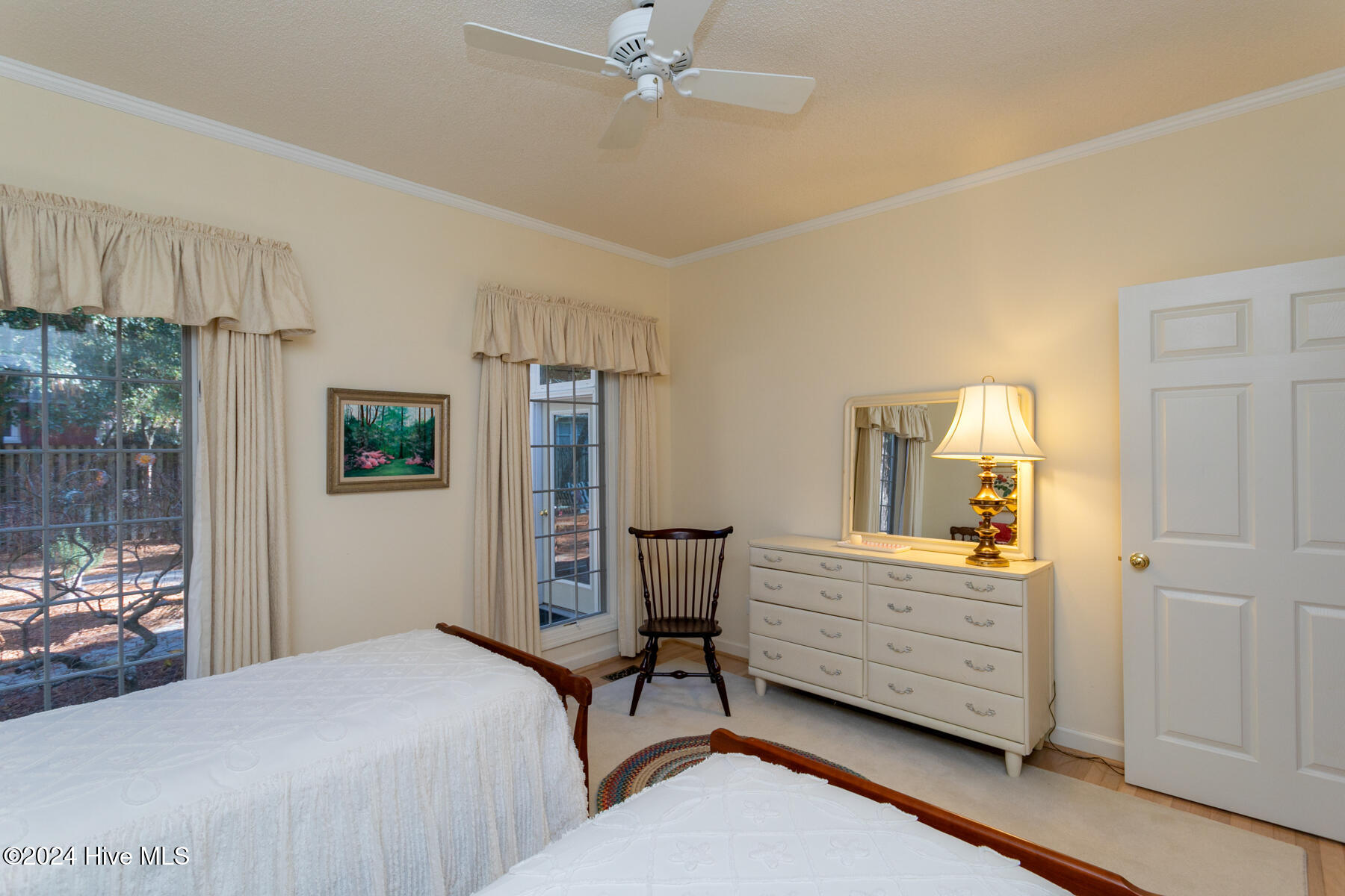 290 Lake Forest Drive