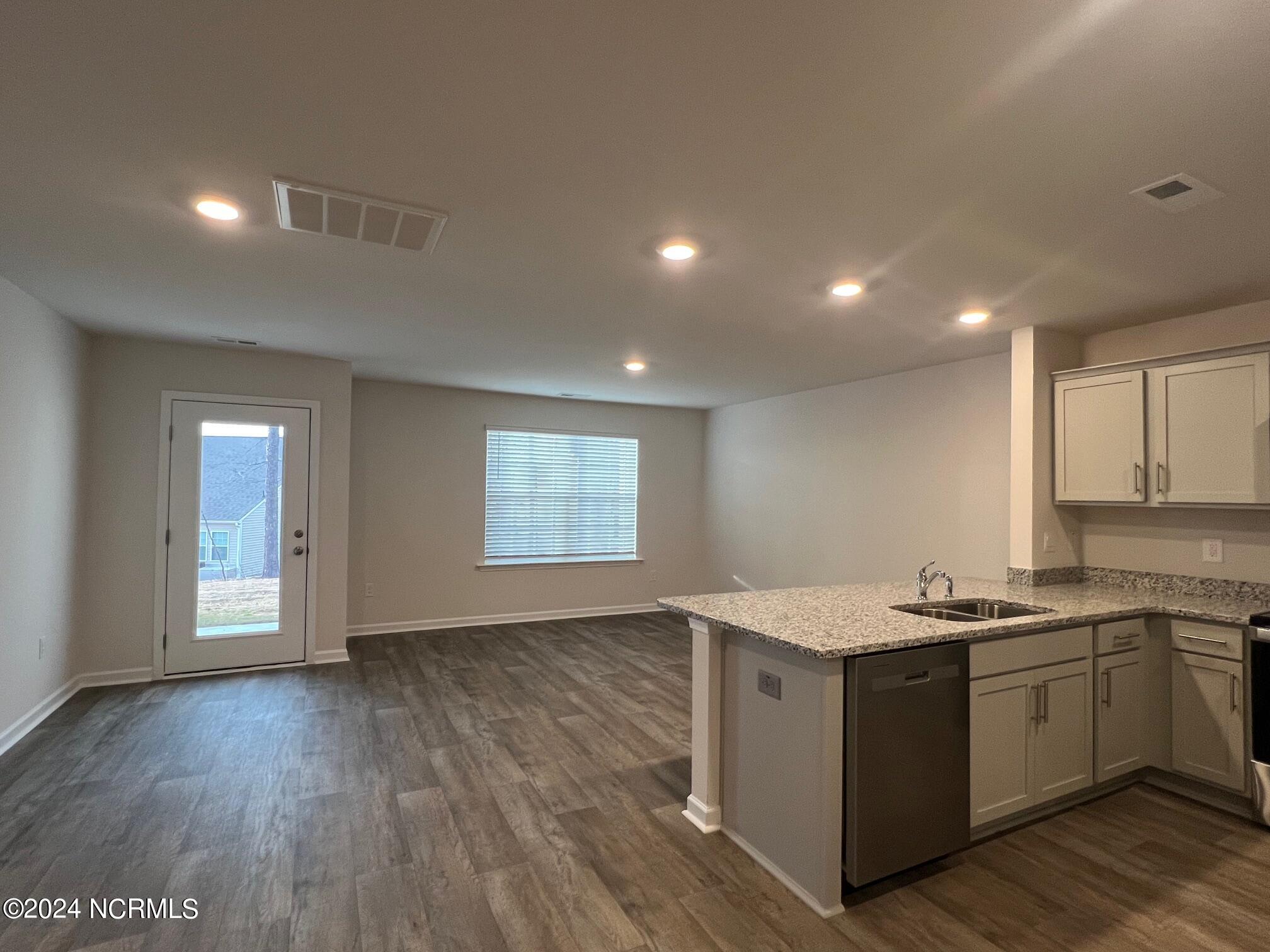 2105 Gracie Lane