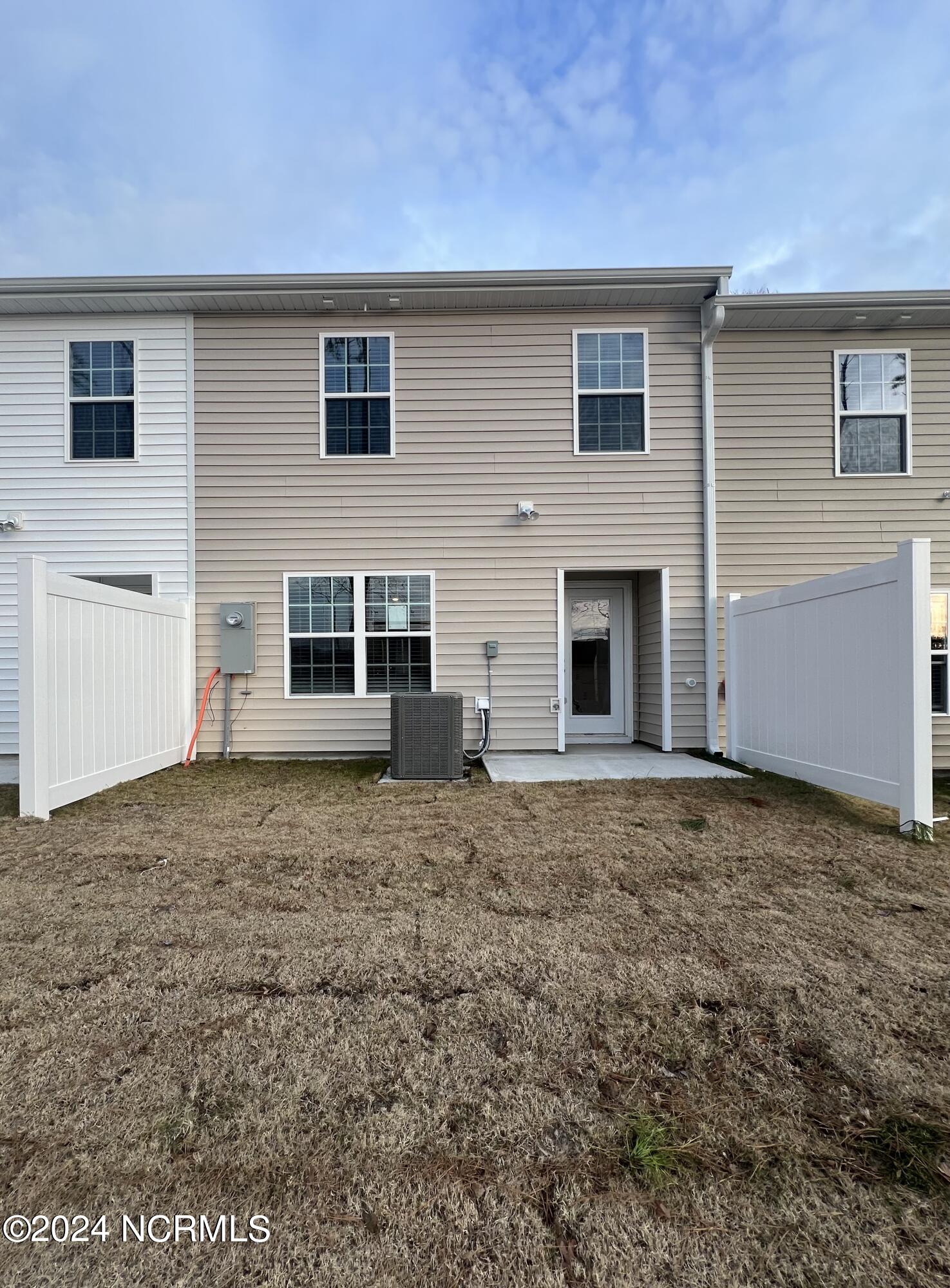 2105 Gracie Lane