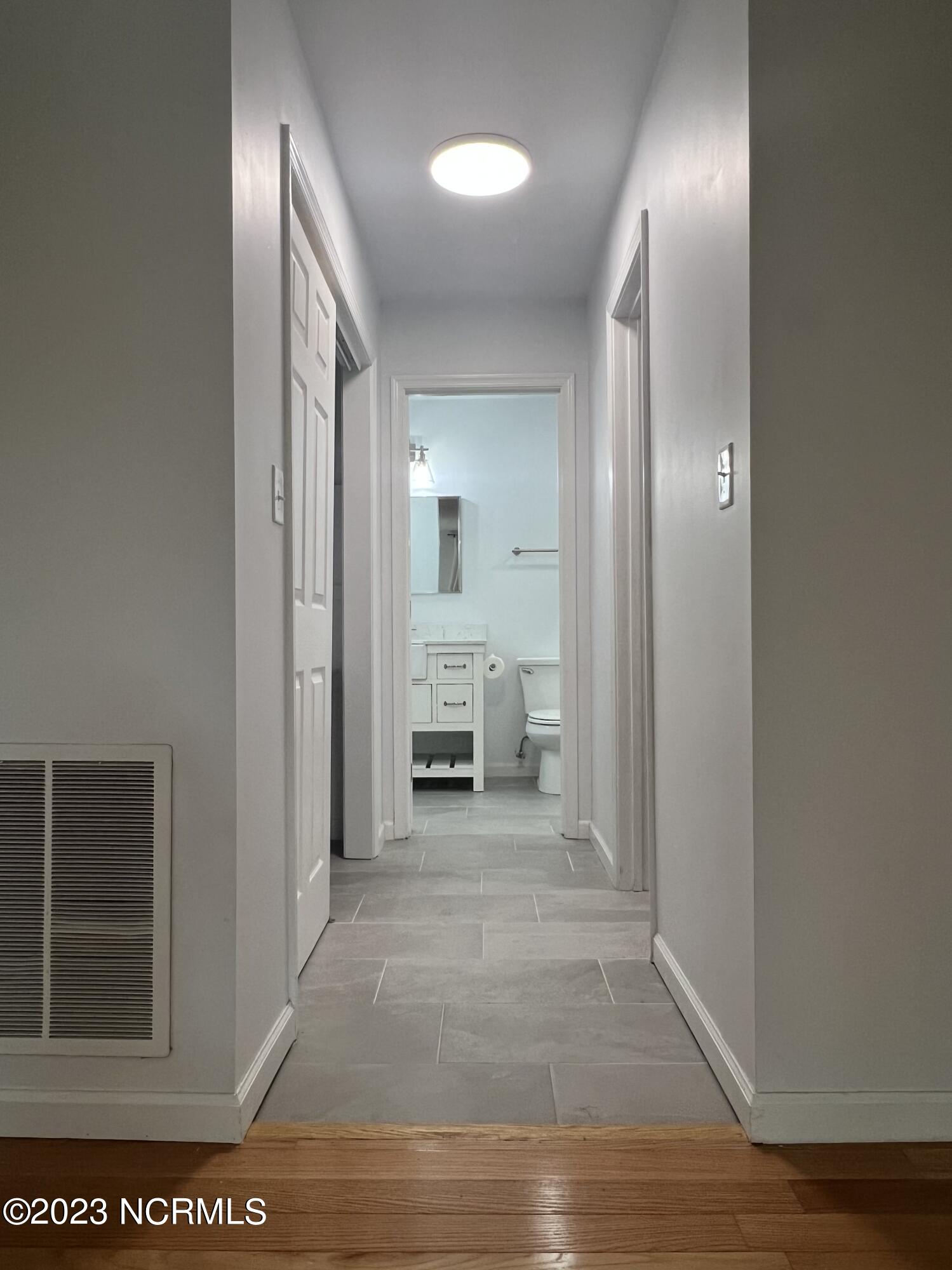 60 Gingham Lane
