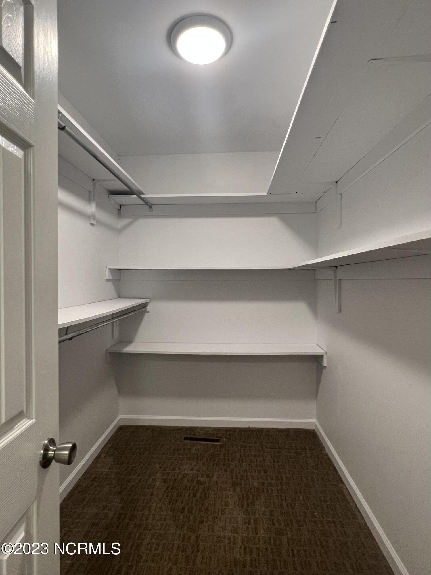60 Gingham Lane
